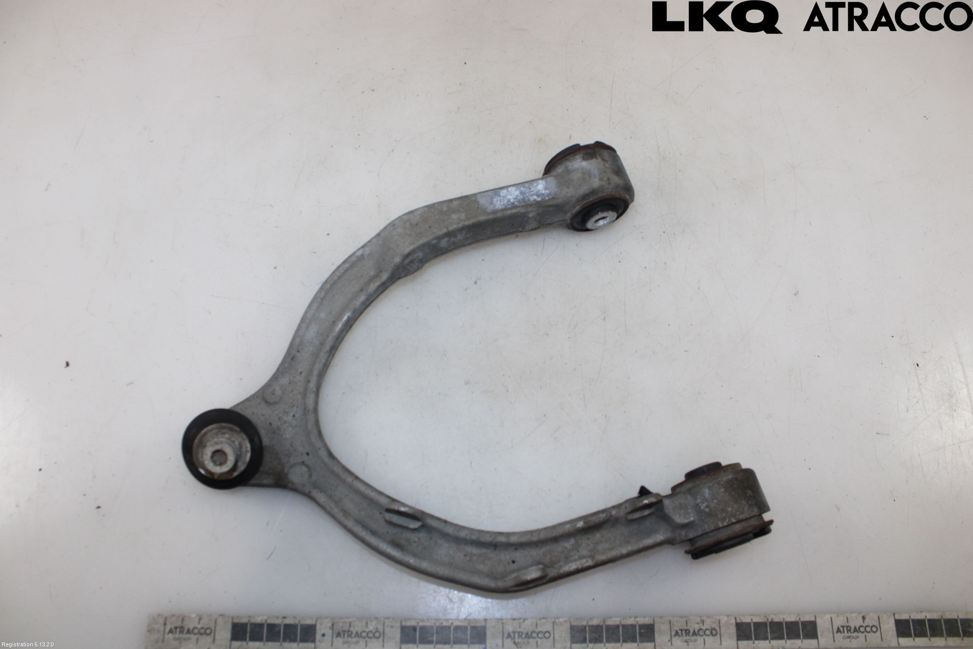 Tesla MODEL Y 21- Bärarm Fram Övre Vä