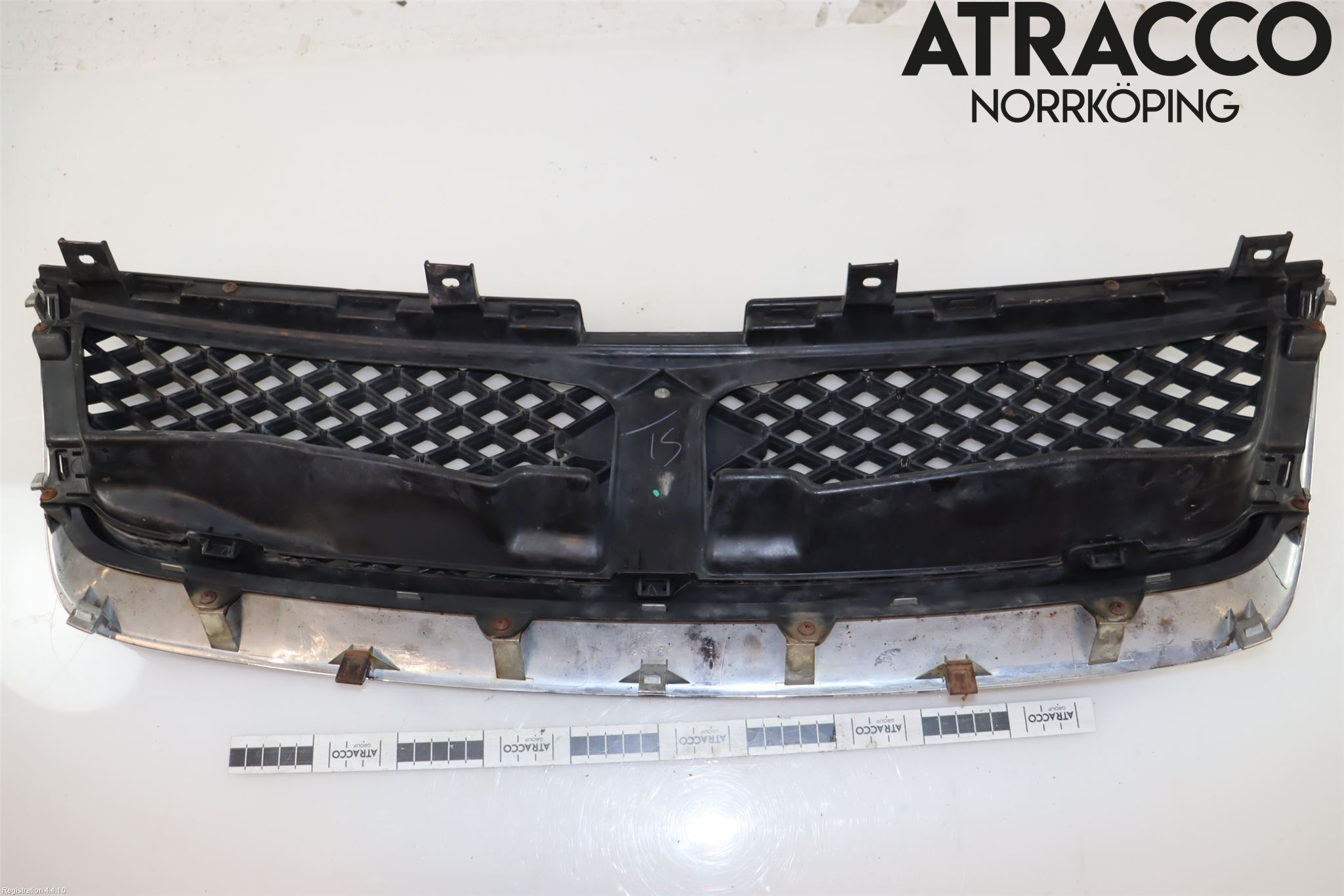 Suzuki GRAND VITARA II 06-14 Grill Komp