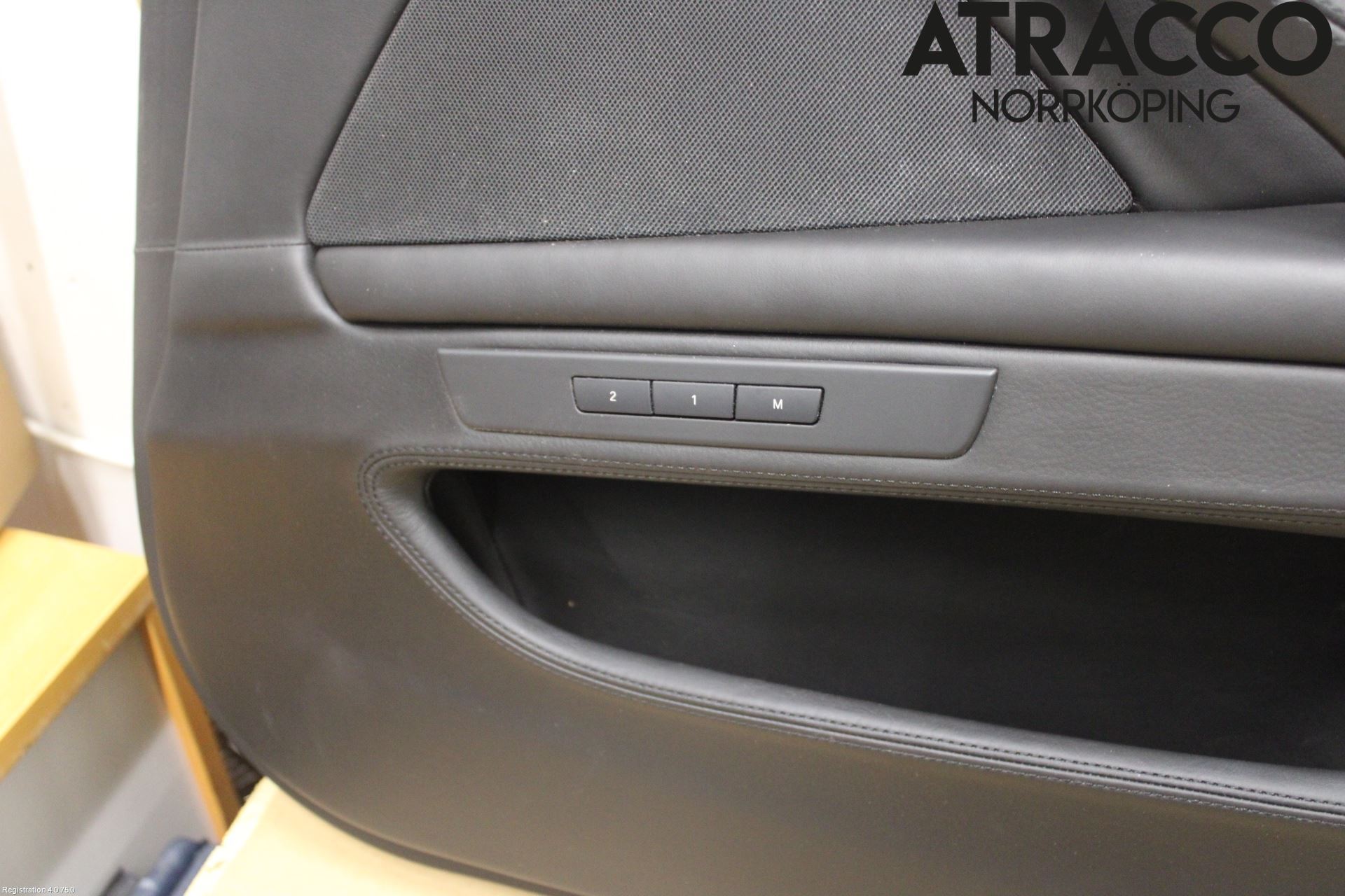 BMW 5 F10/F11/F18 09-17 Dörrklädsel Hö