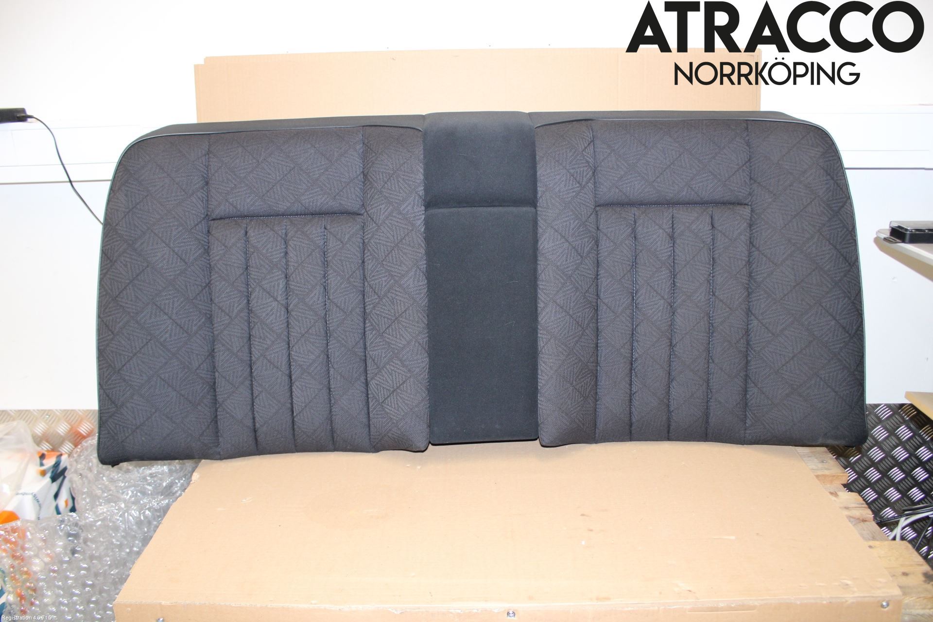 Mercedes-Benz MB 200-500  (W124) 86-96 Inredning Ryggdyna Bak
