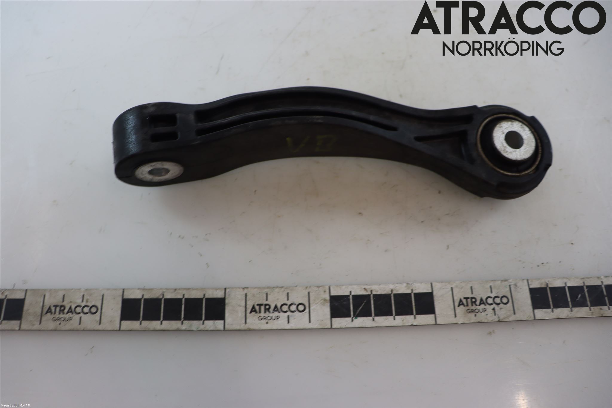 Audi A6 F2/C8 19- Krängningshämmarstag Bak