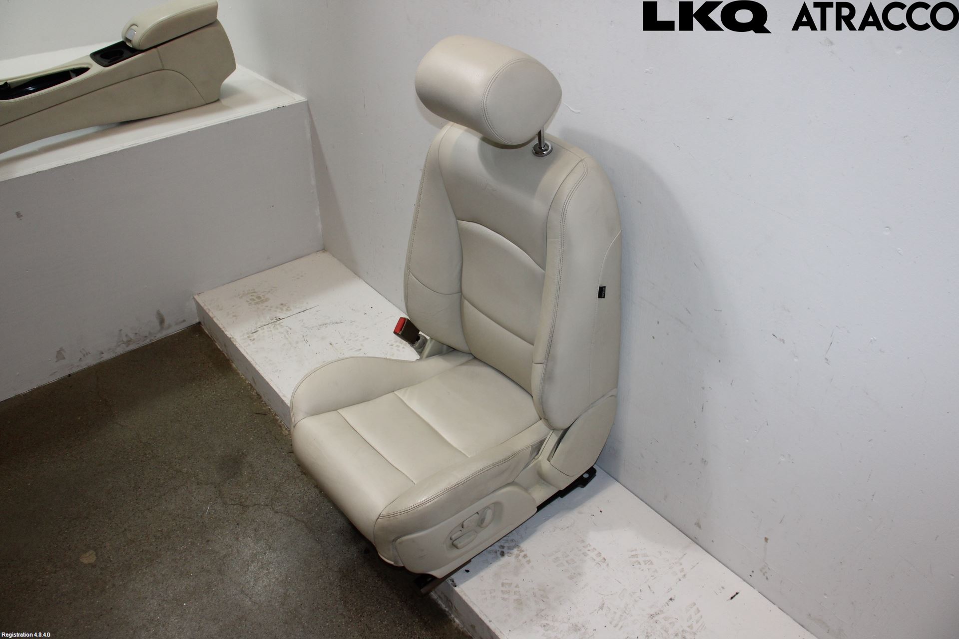 Jaguar XJ X350        03-09 Inredning Stol Fram Vä