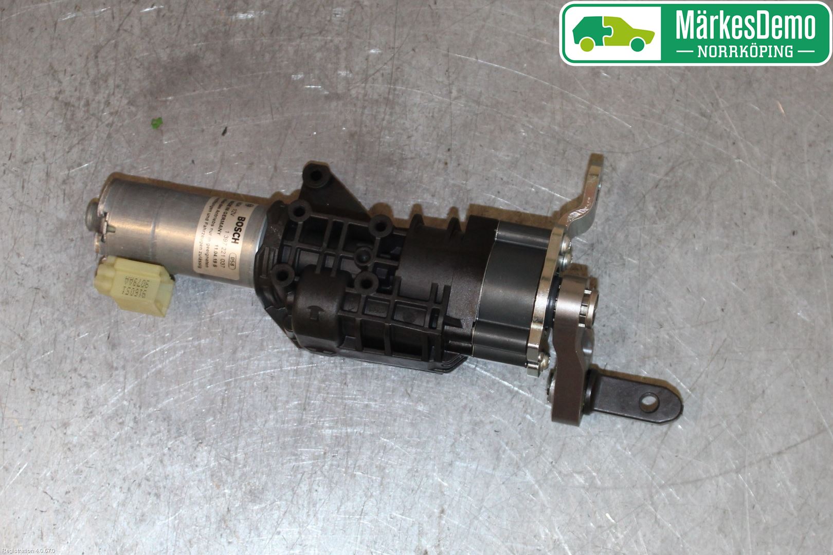 Audi A6 F2/C8 19- Bakluckeöppnare Automatisk