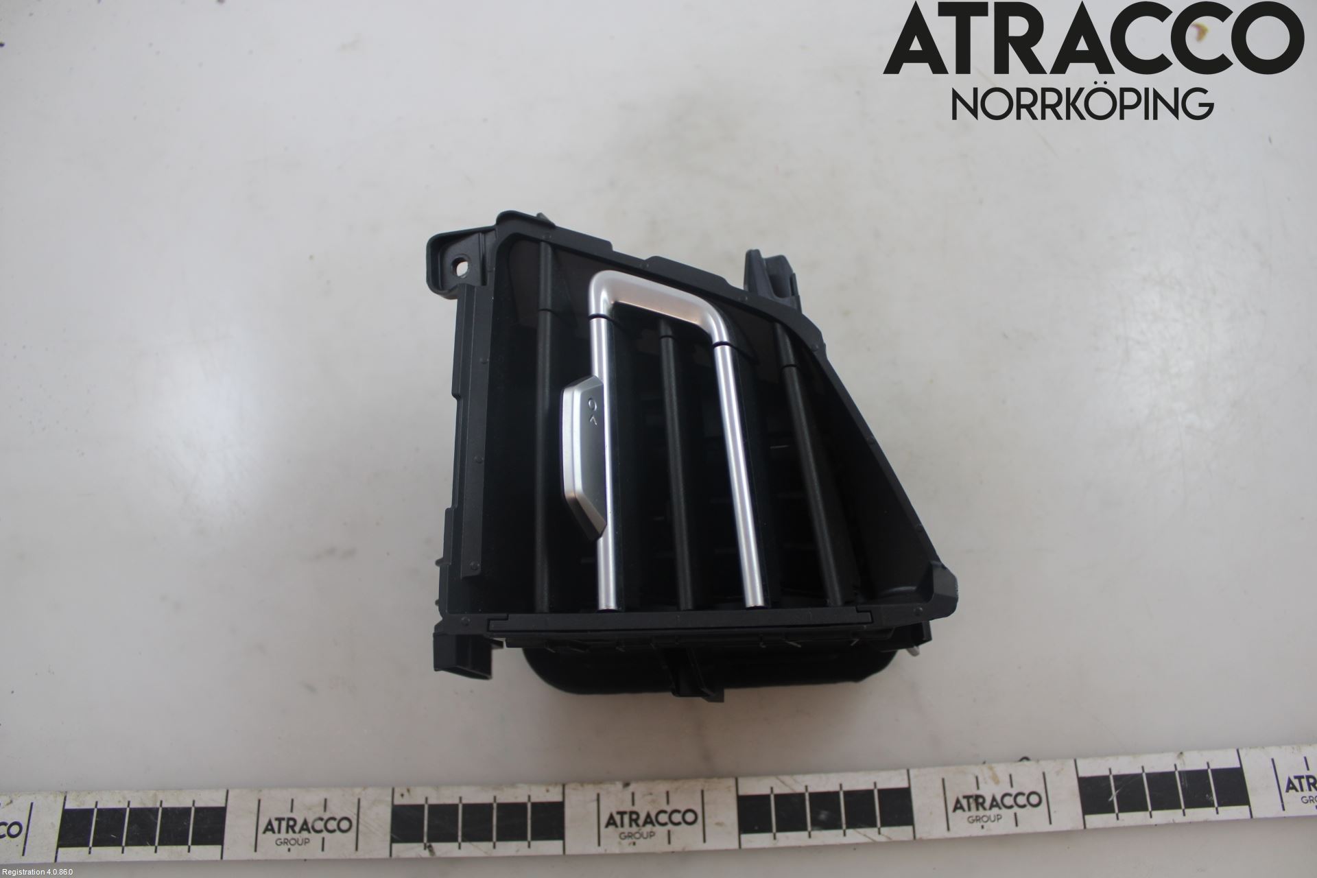 Audi Q4 E-TRON FZ 22- Defrosterkanal-Munstycke