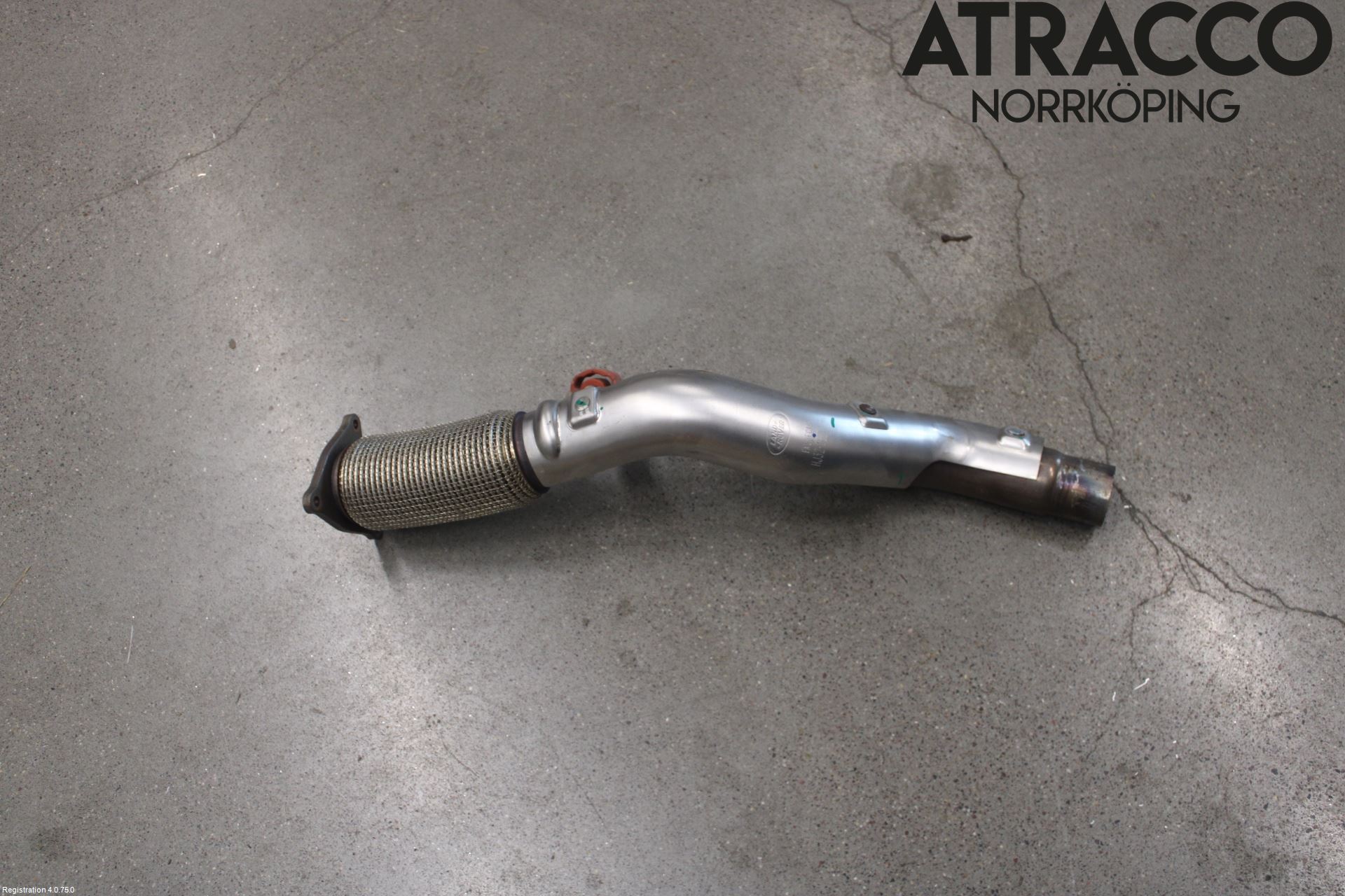 Jaguar E-PACE 17- Avgas Främre Rör