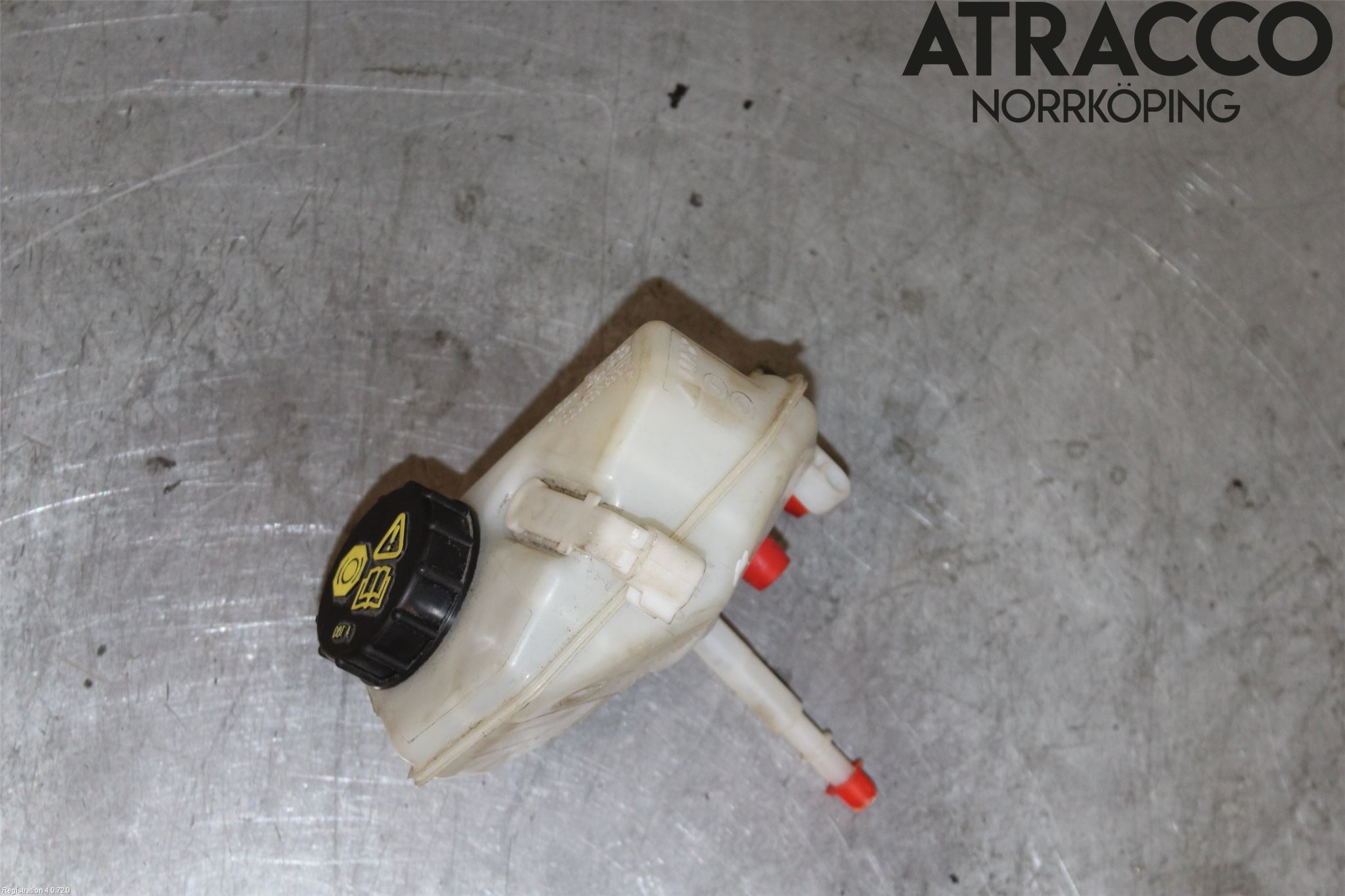 Volvo V60 11-13 Bromsvätskebehållare