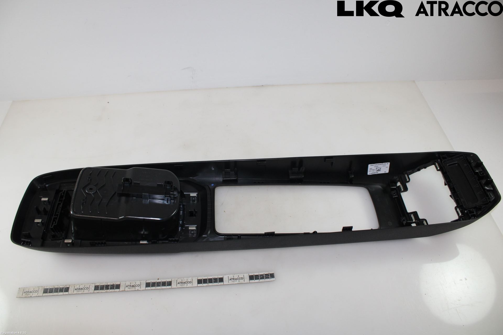 Volkswagen VW ID.4 21- Instrumentkonsoll Mitt
