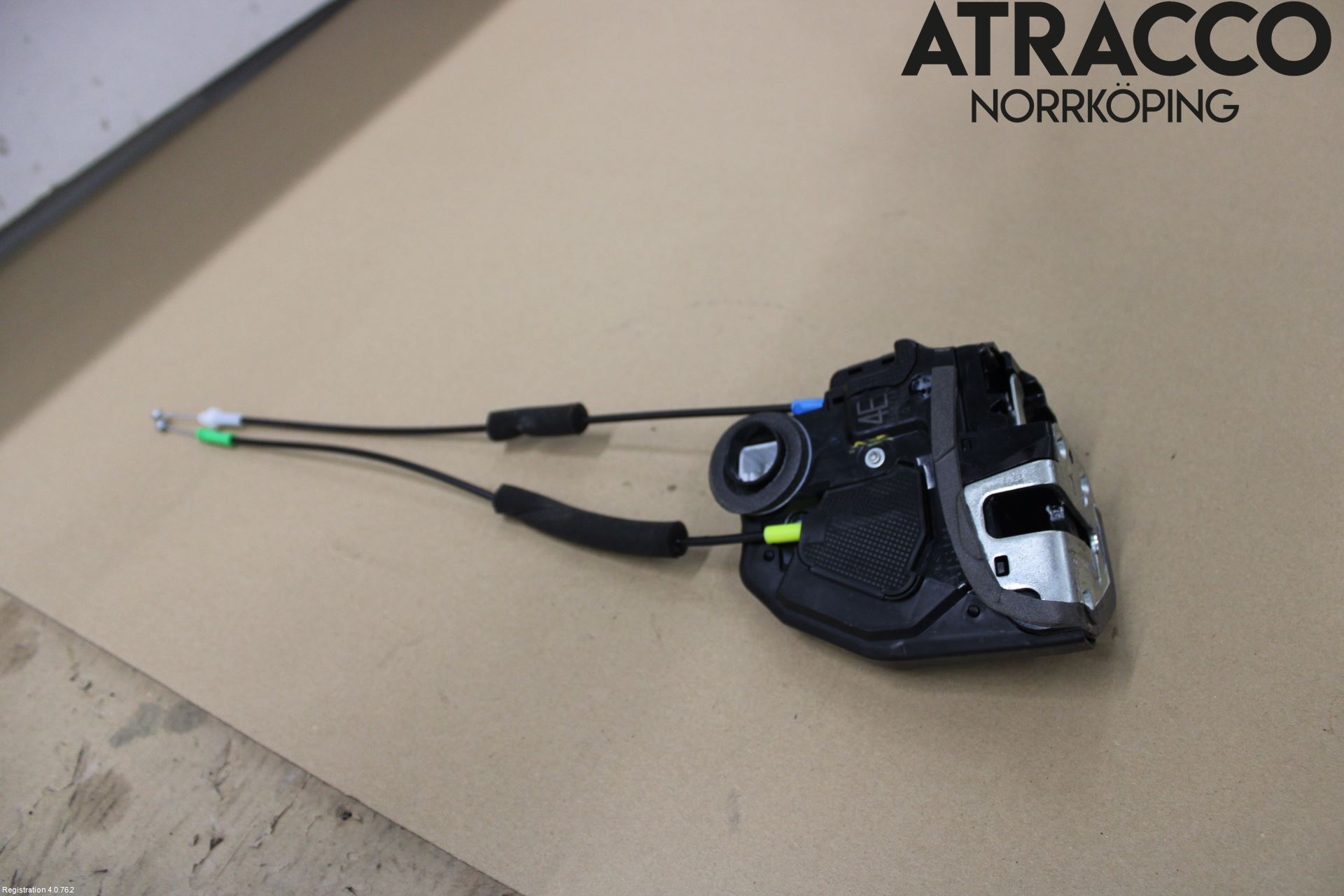 Toyota COROLLA 19- Låskista-Dörrlås