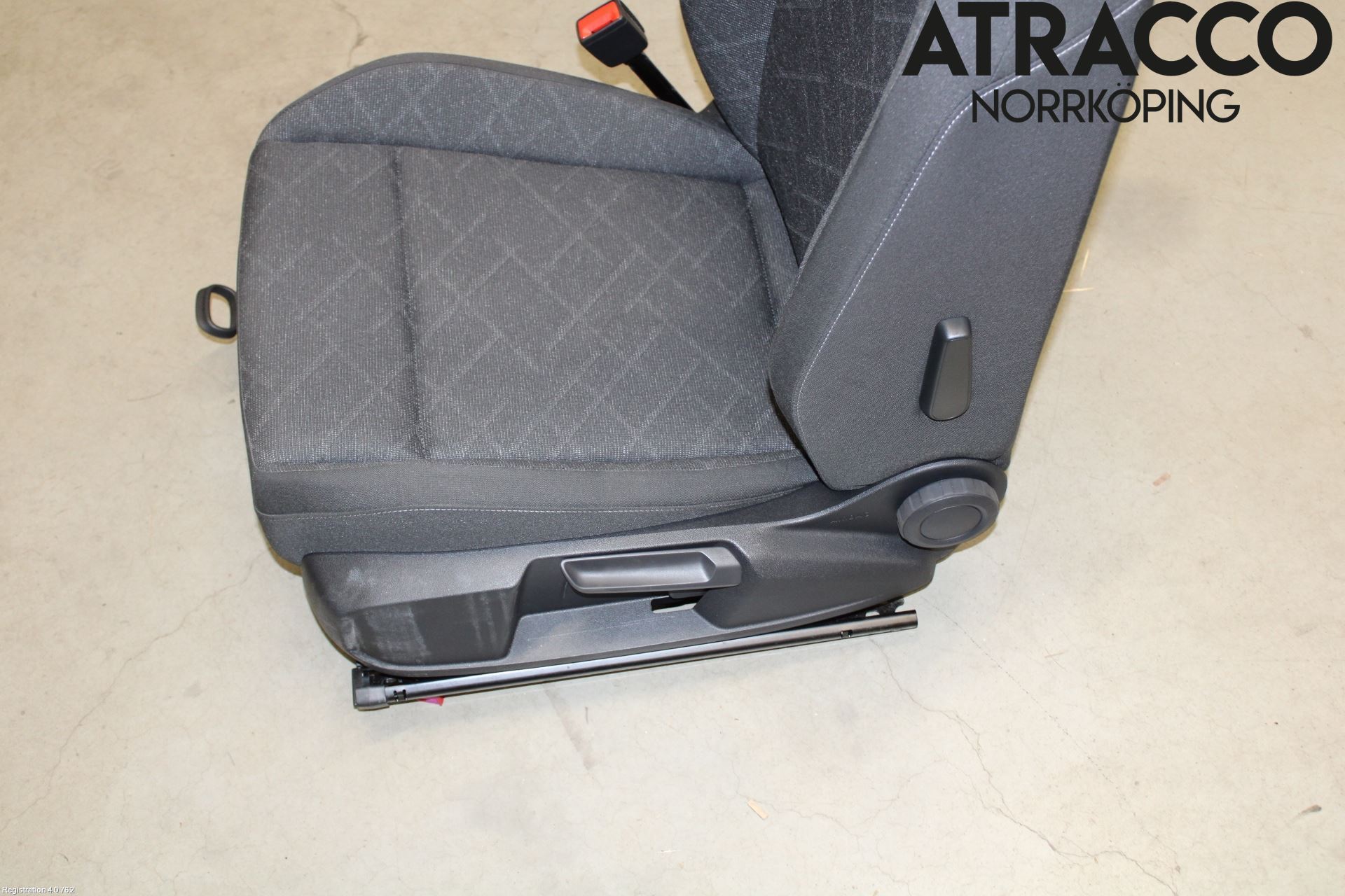 Volkswagen VW GOLF / E-GOLF VIII 20- Inredning Stol Fram Vä