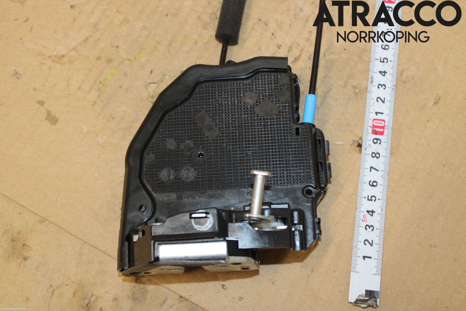 Toyota COROLLA 19- Låskista-Dörrlås