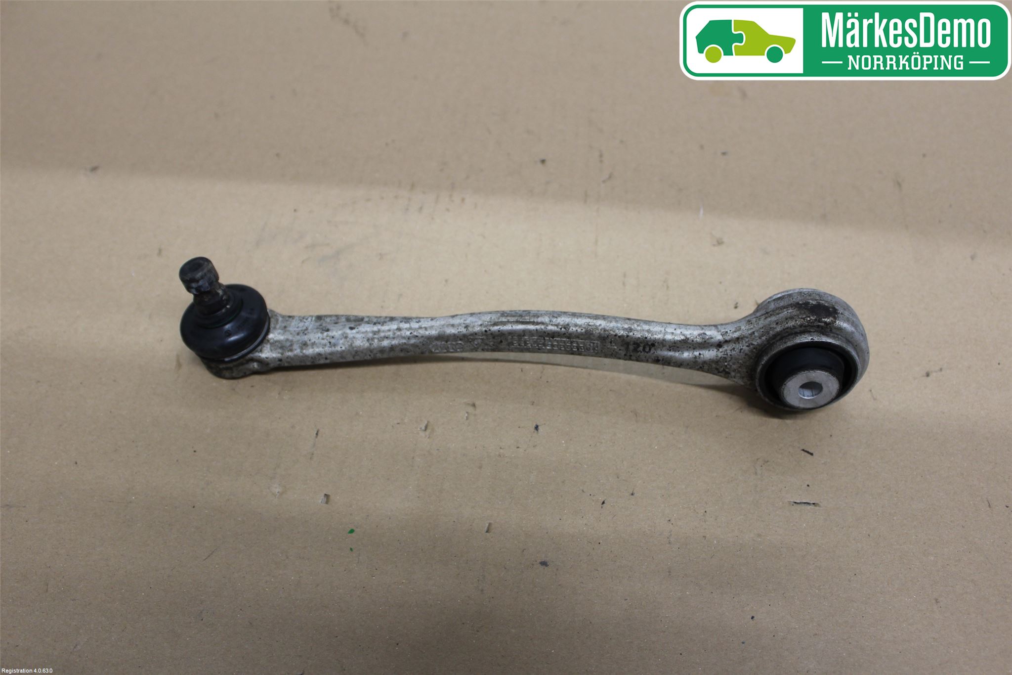 Audi A4/S4 B9 20- Bärarm Fram Övre Hö