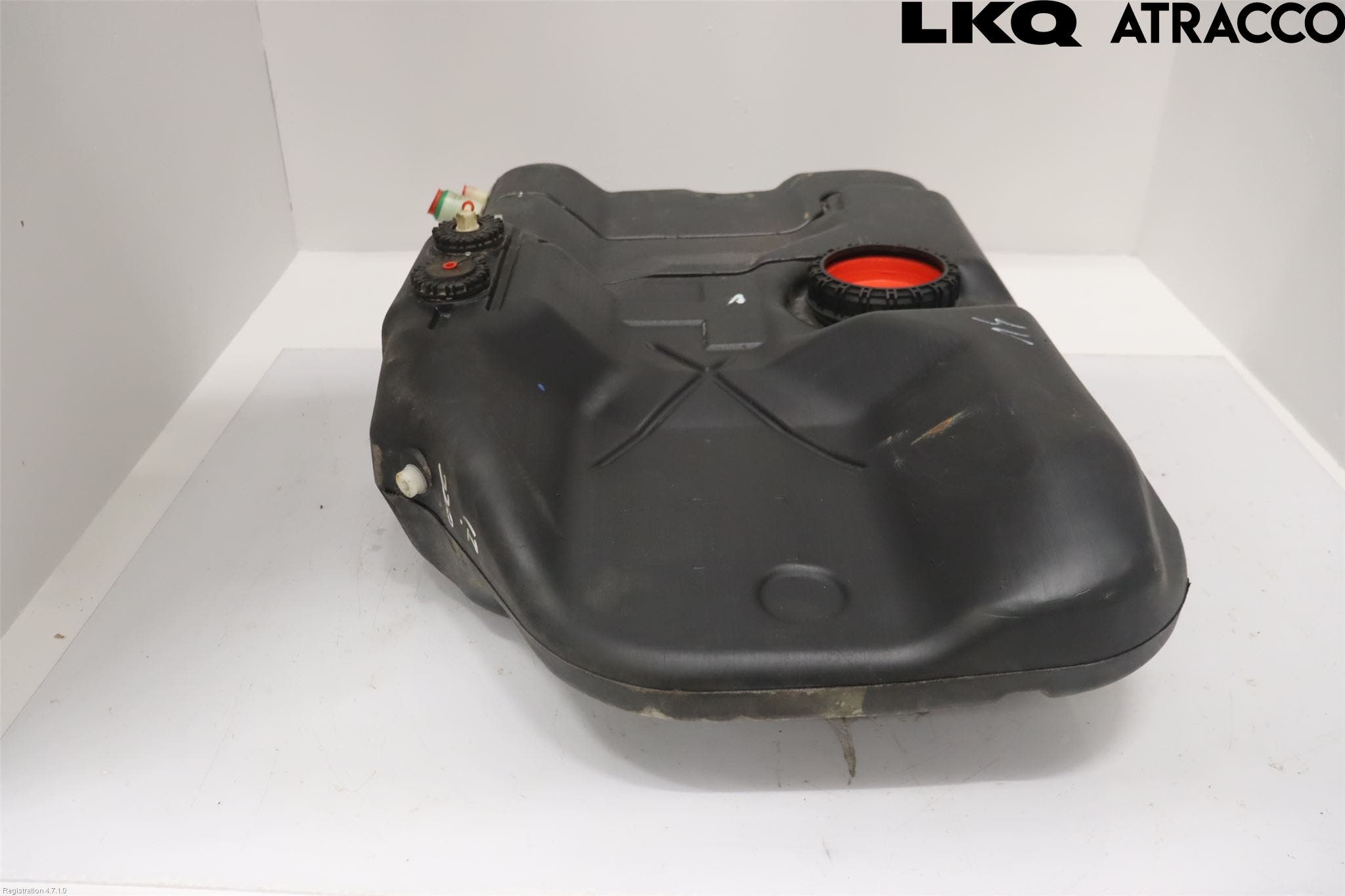 Hyundai GENESIS Bränsletank