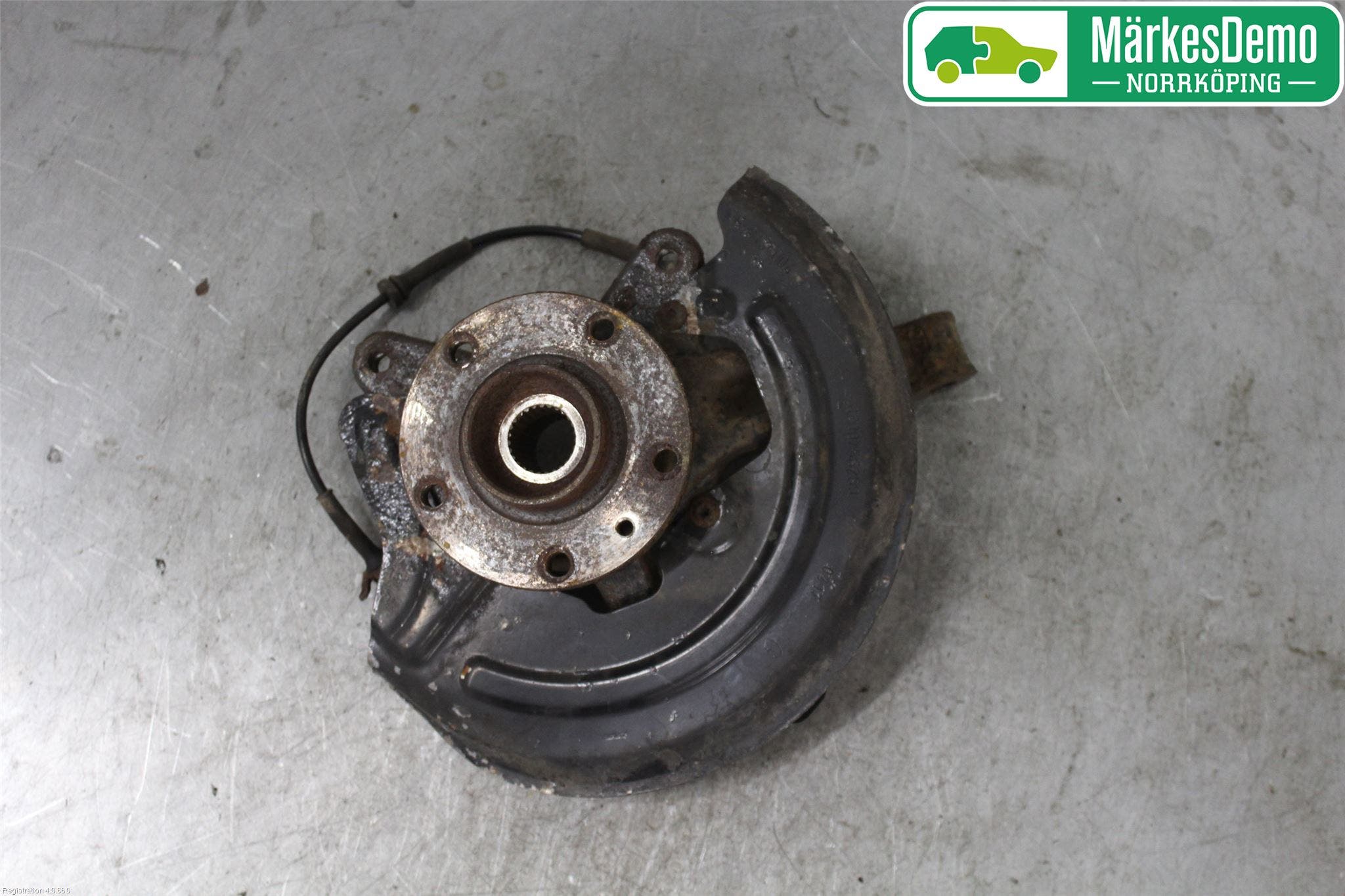 Mercedes-Benz MB CITAN (W415) 13-21 Styrspindel Lagerhus Vä