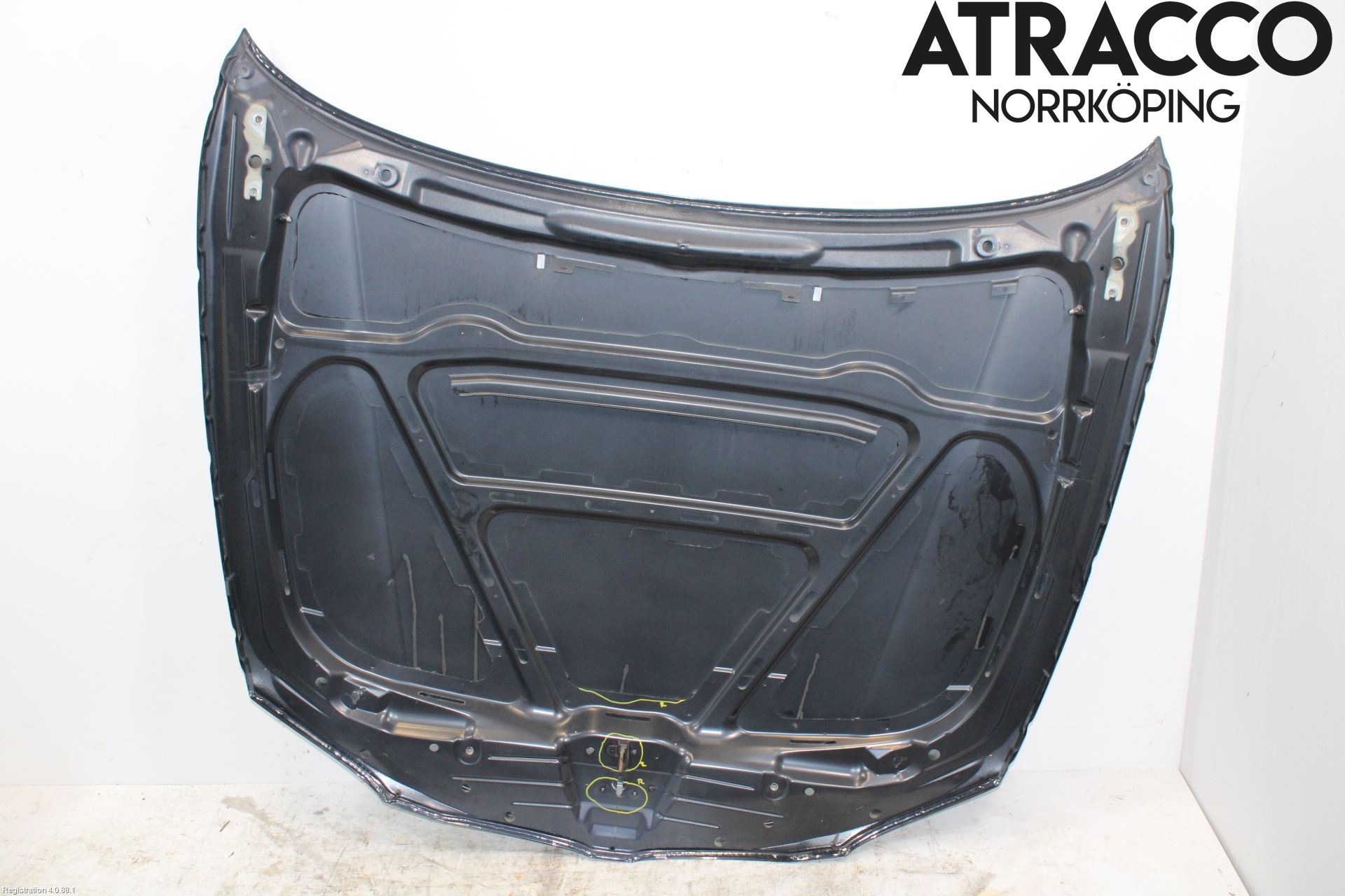 BMW 1 E87/81 5D/3D 03-11 Huv Fram