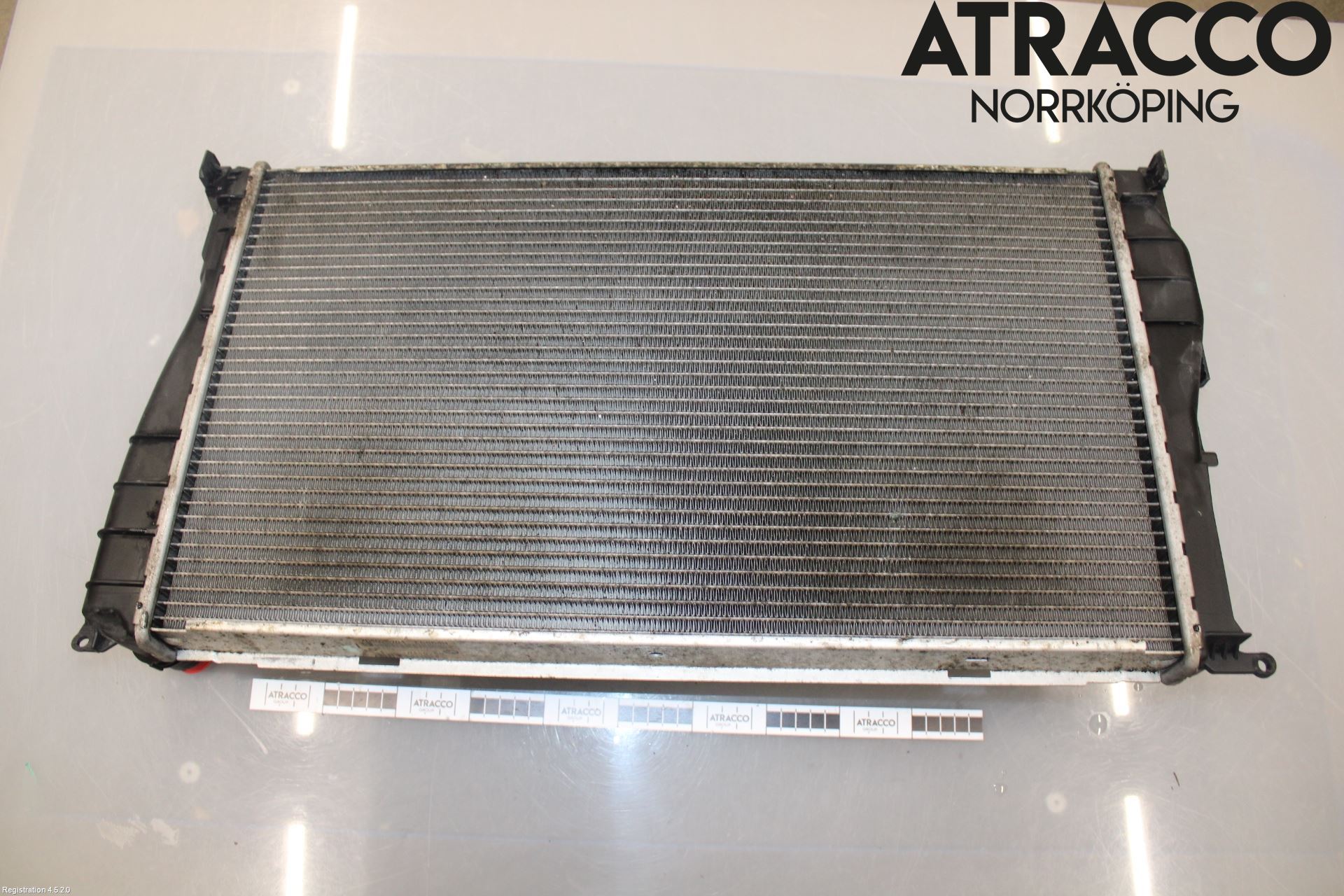 BMW 1 E87/81 5D/3D 03-11 Kylare Aut