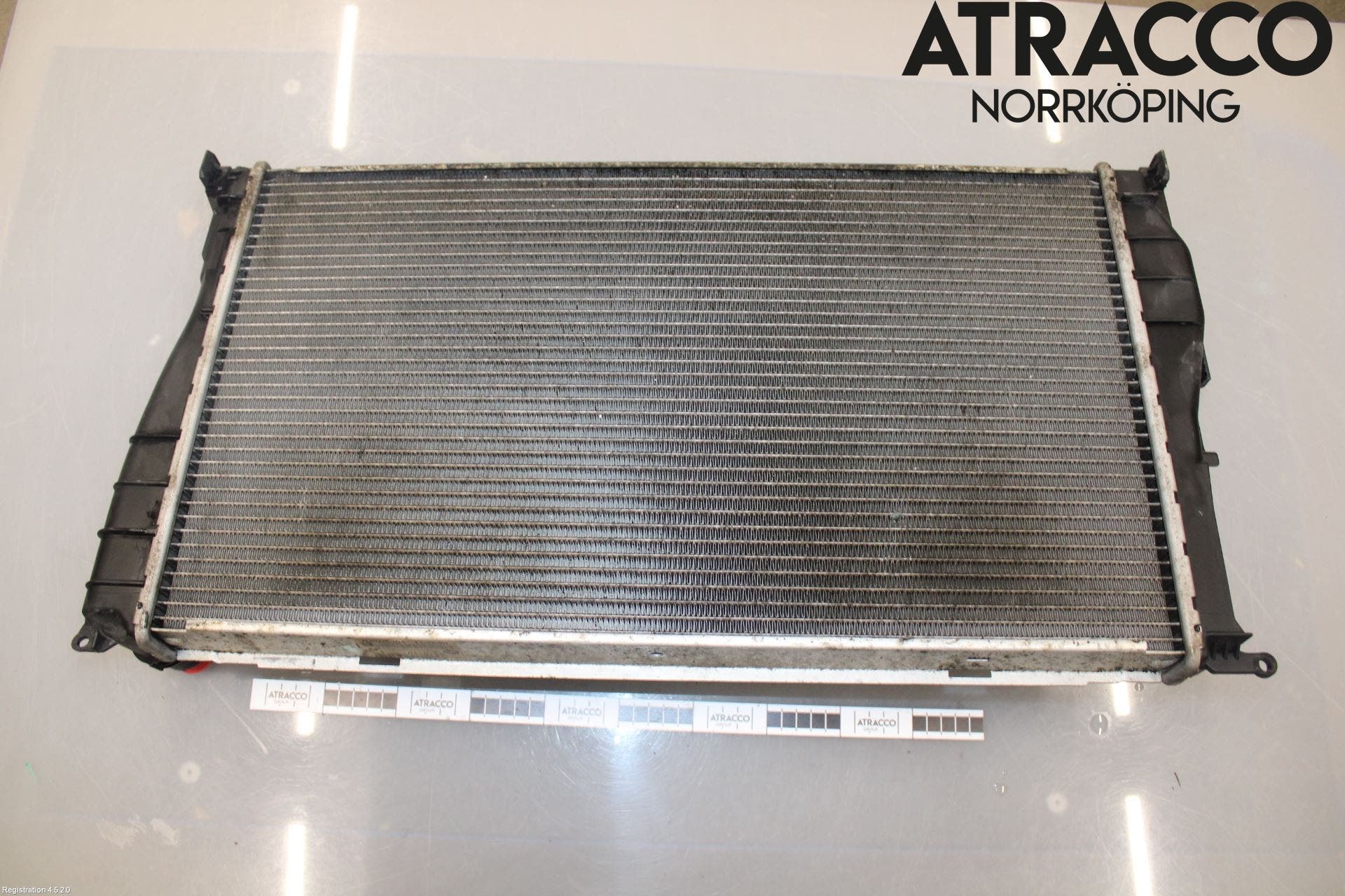 BMW 1 E87/81 5D/3D 03-11 Kylare Aut