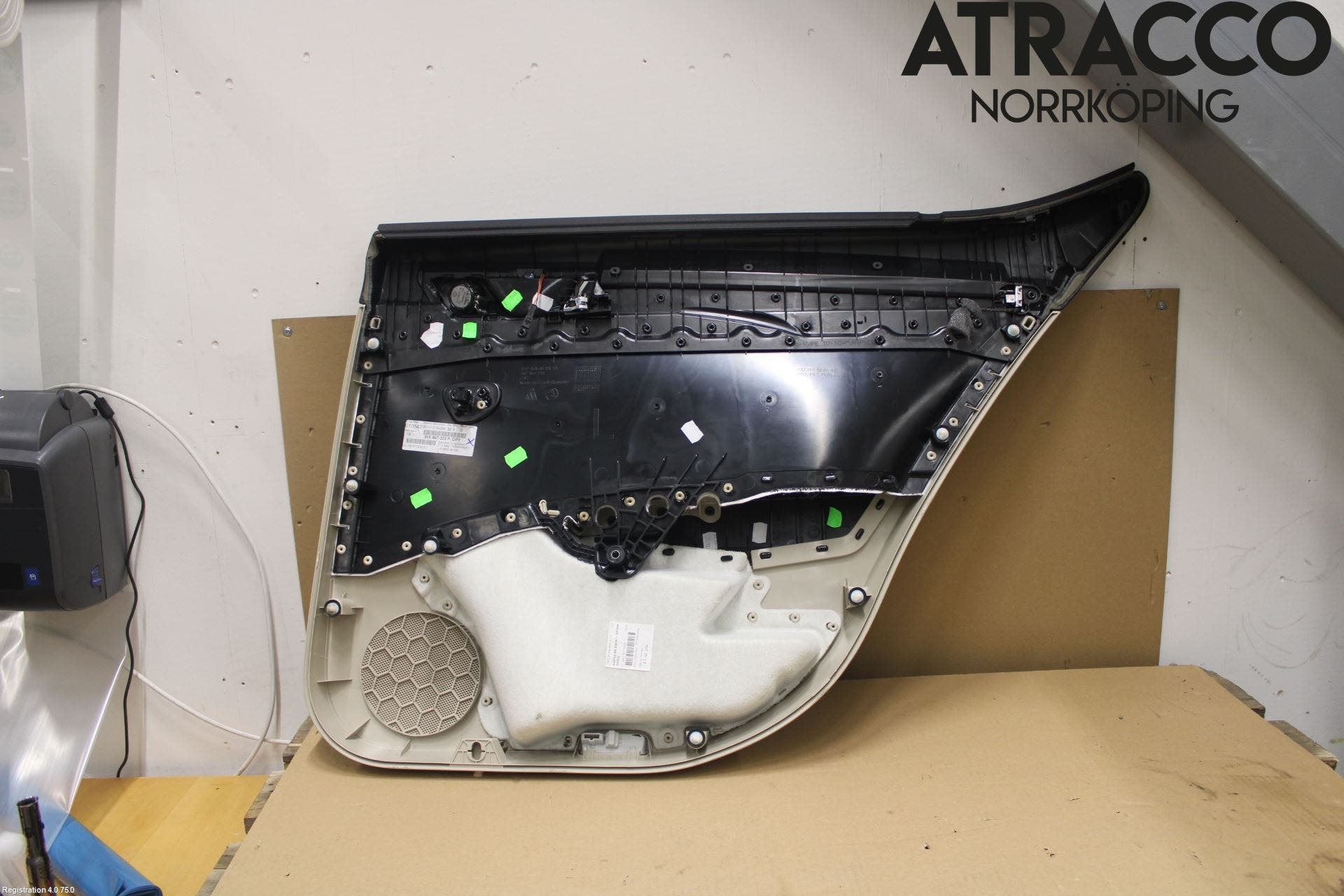 Skoda SUPERB 09-15 Dörrklädsel Vä