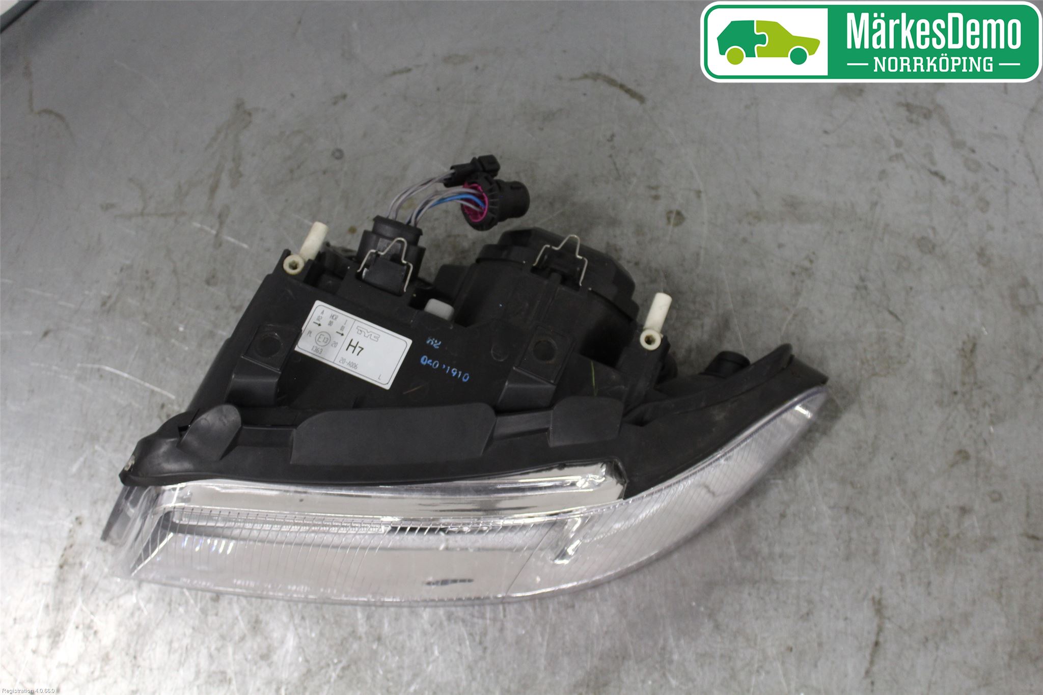 Audi A4/S4 99B-00 Strålkastare Vänster