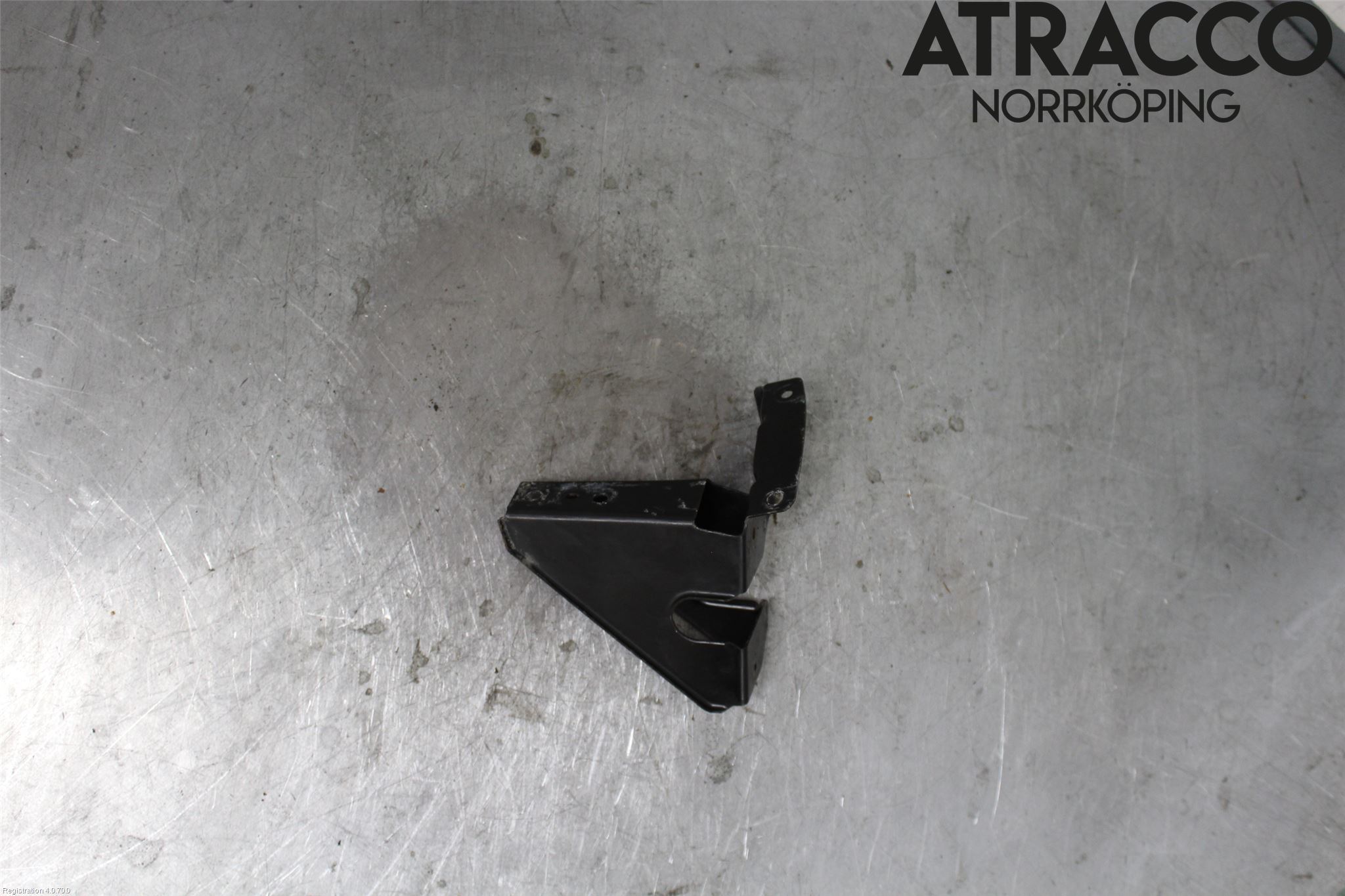 BMW 3 E90/91 SED/TOU 05-12 Front Huvlåsplåt-Balk