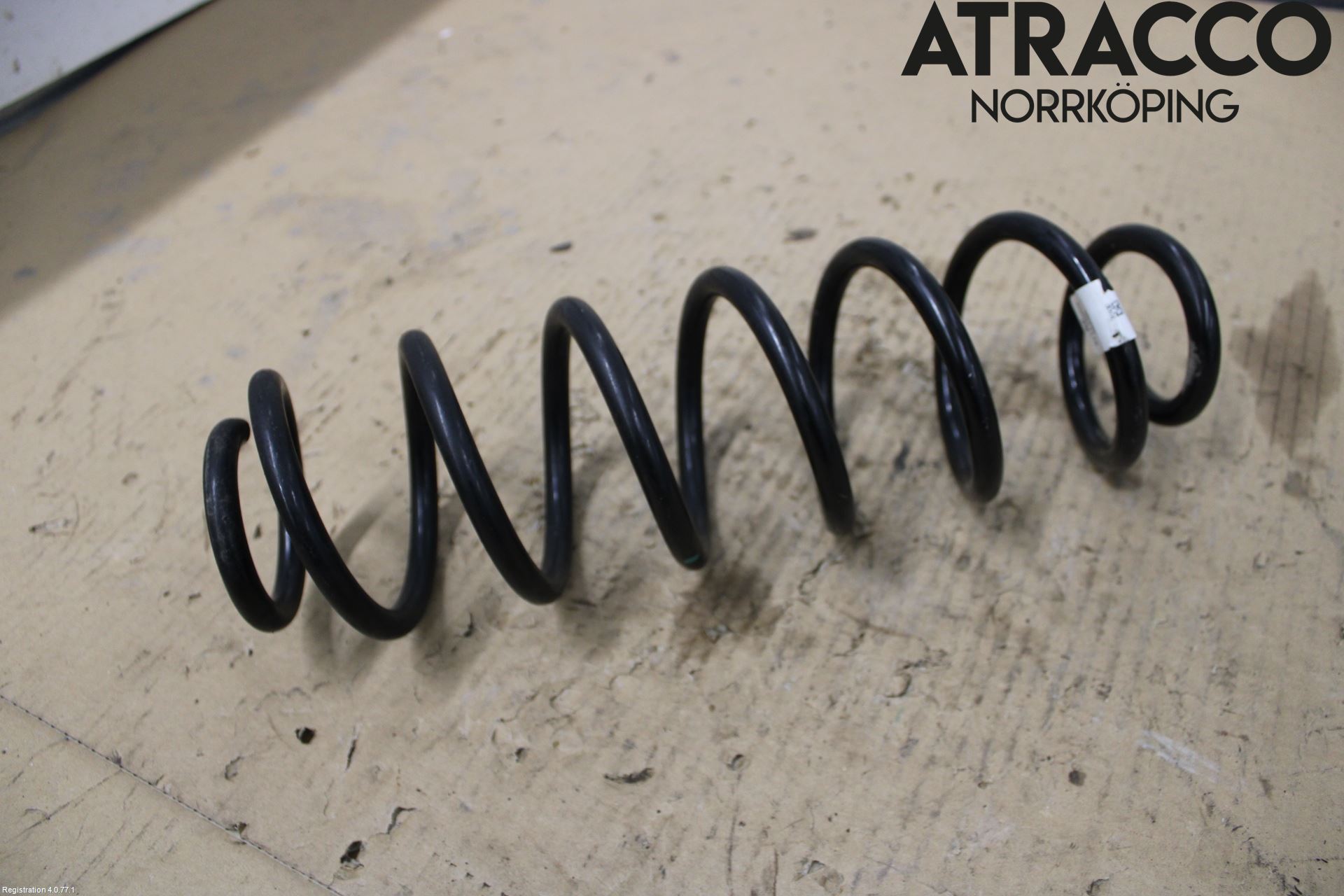 Volkswagen VW GOLF / E-GOLF VIII 20- Fjäder Bak