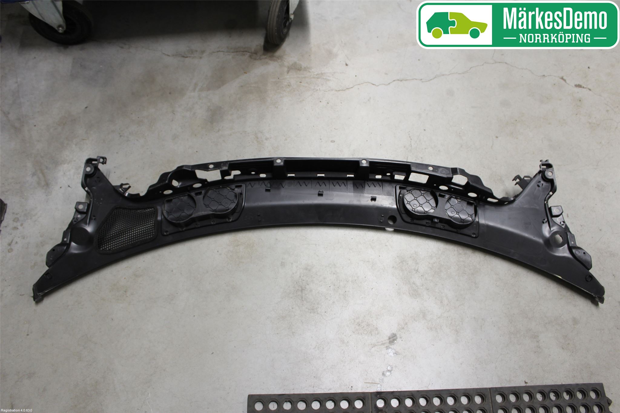 Jaguar I-PACE 18- Torpedplåt-Torpedplast