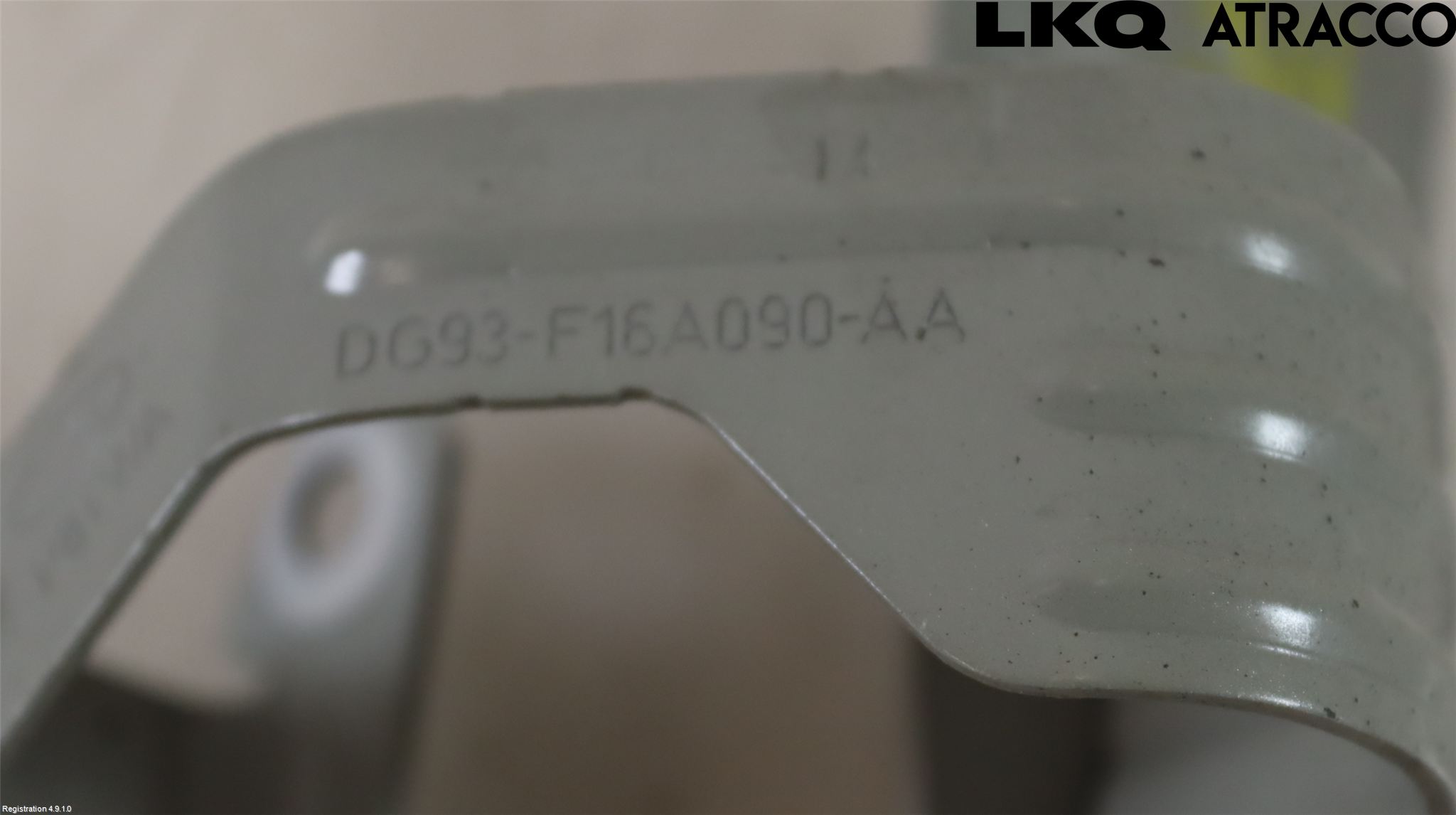 Ford MONDEO 15-22 Skärmfäste Fram Hö