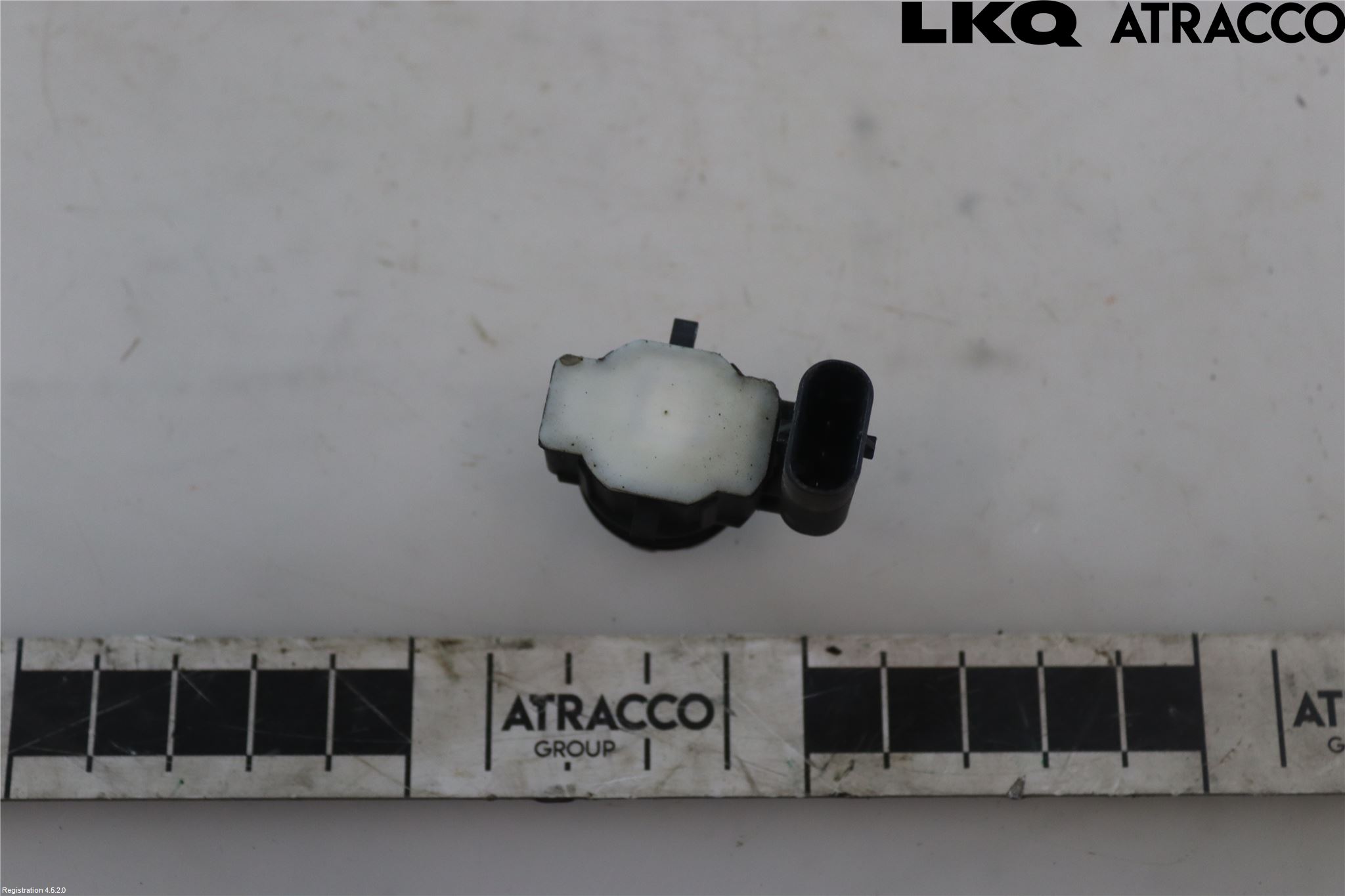 Volvo V60 19- Parkeringshjälp Frontsensor