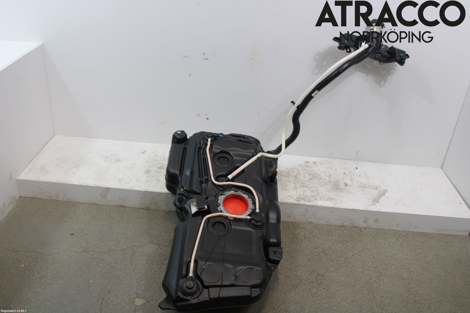 Audi Q3 F3 19- Bränsletank Insprutning