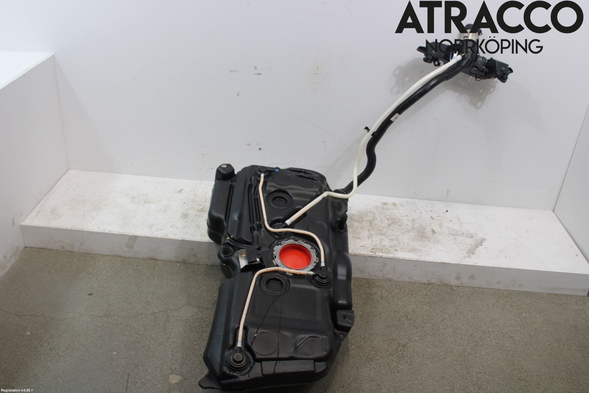 Audi Q3 F3 19- Bränsletank Insprutning