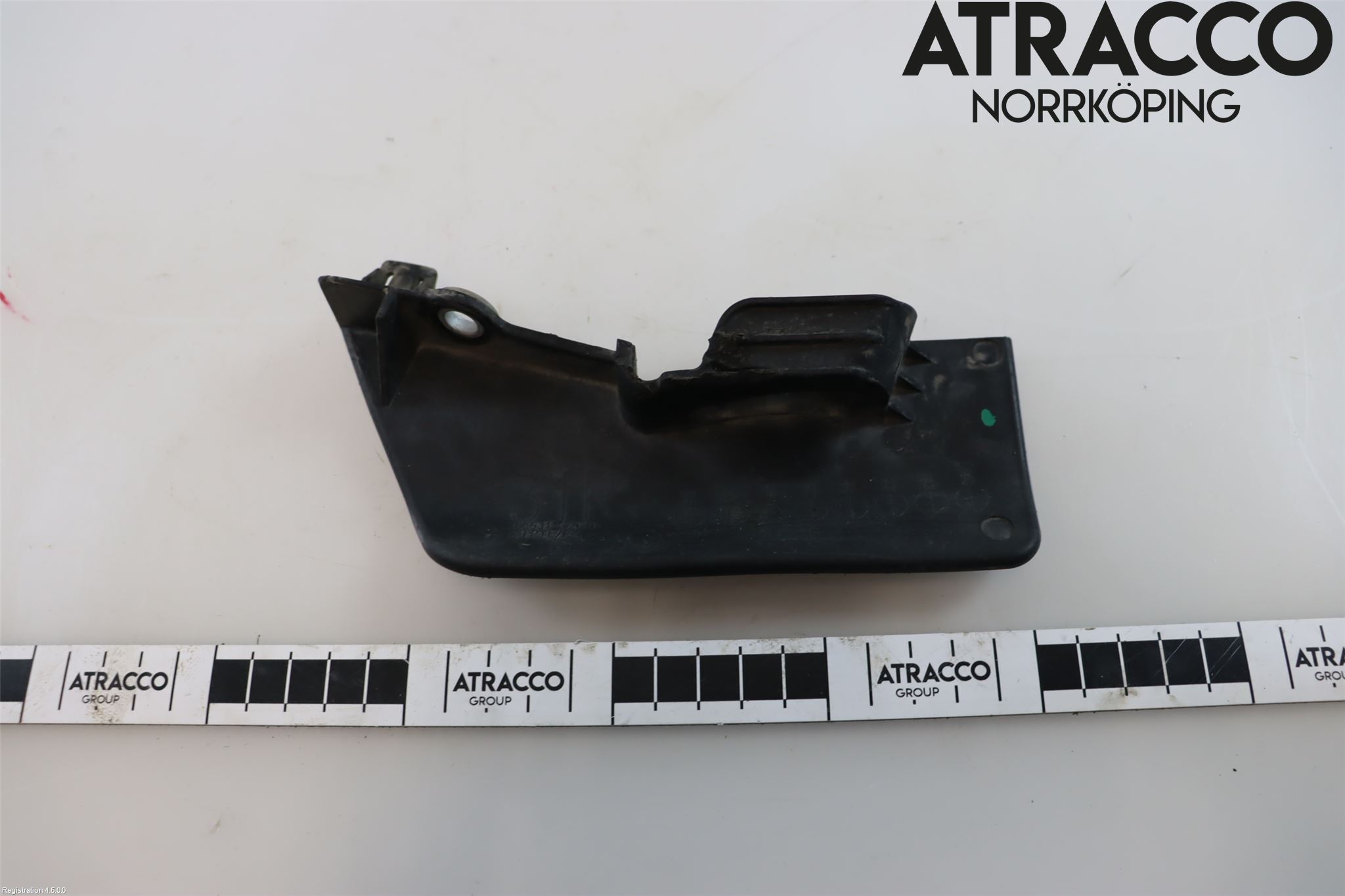 Toyota RAV4 19- Stänkskydd
