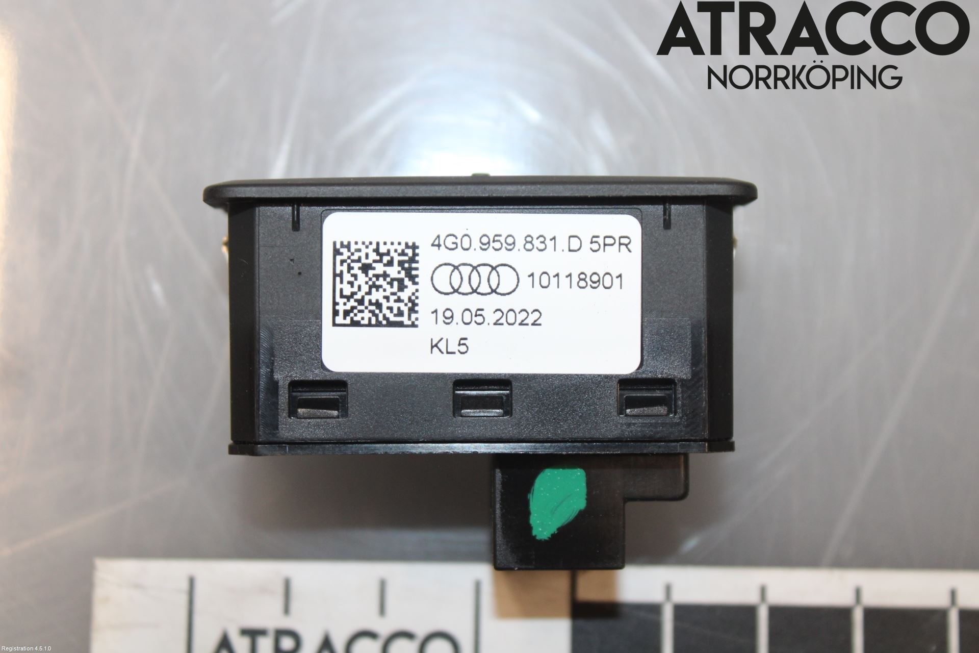 Audi A3/S3 8Y 21- Strömställare Baklucka