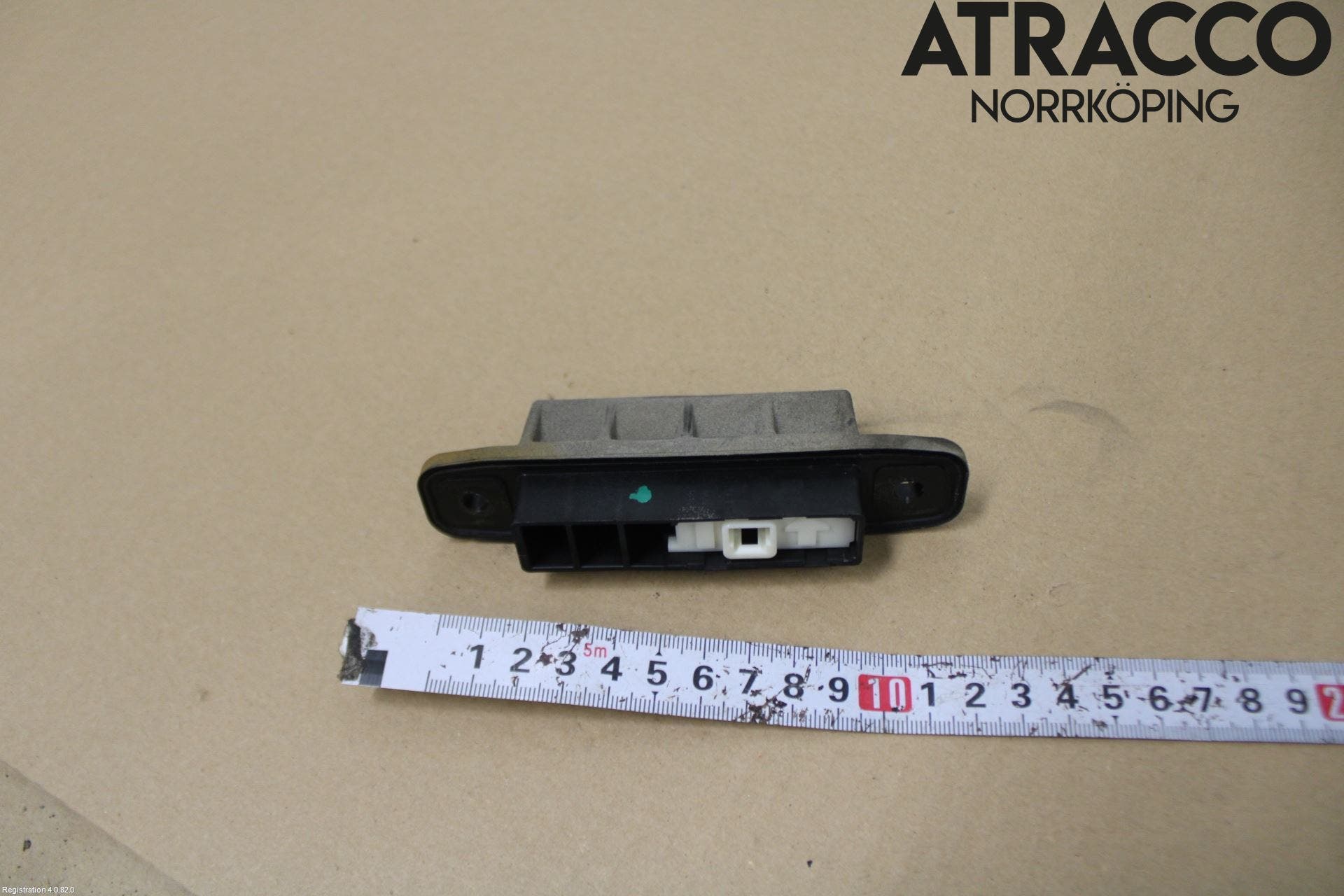 Toyota AVENSIS 09-15 Bakluckehandtag