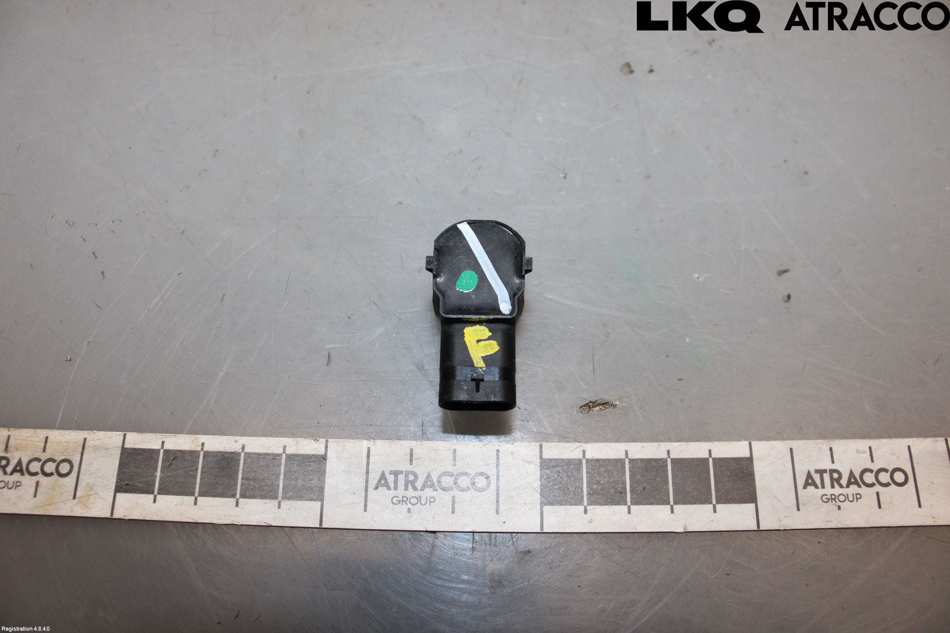 Volkswagen VW PASSAT 11-14 Parkeringshjälp Frontsensor