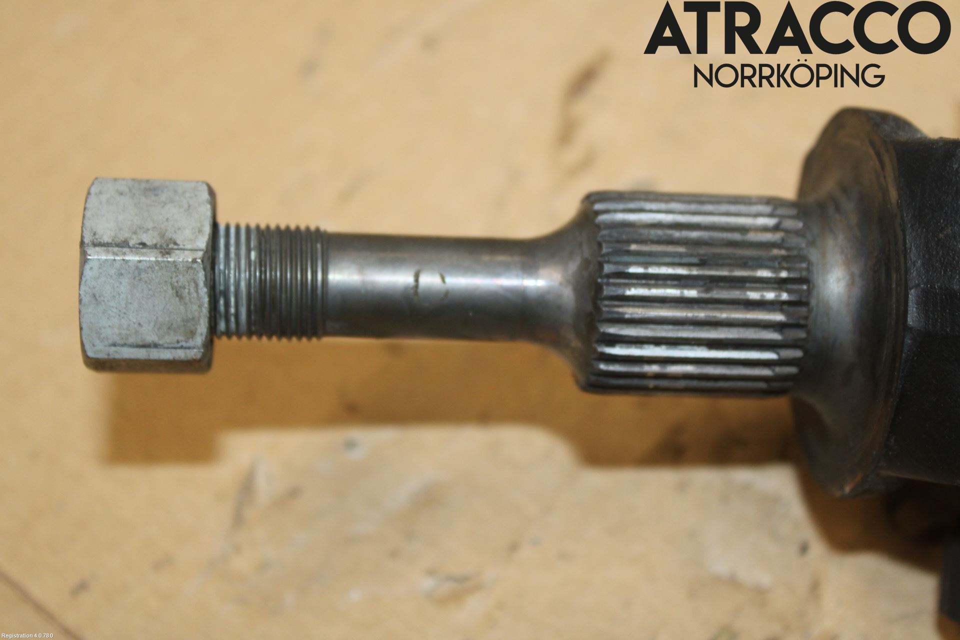 Jaguar XK8/XKR   96-06 Drivaxel Bak Vänster