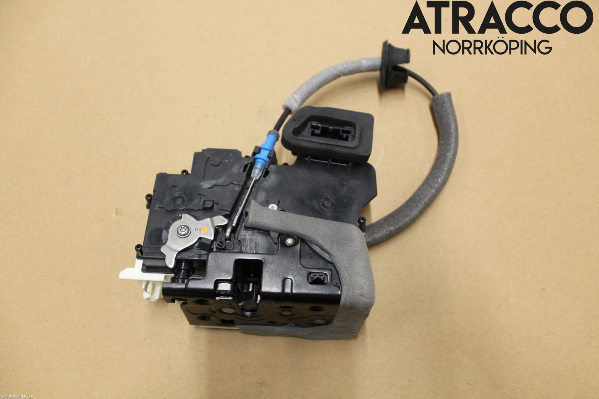 Audi A6 F2/C8 19- Låskista-Dörrlås