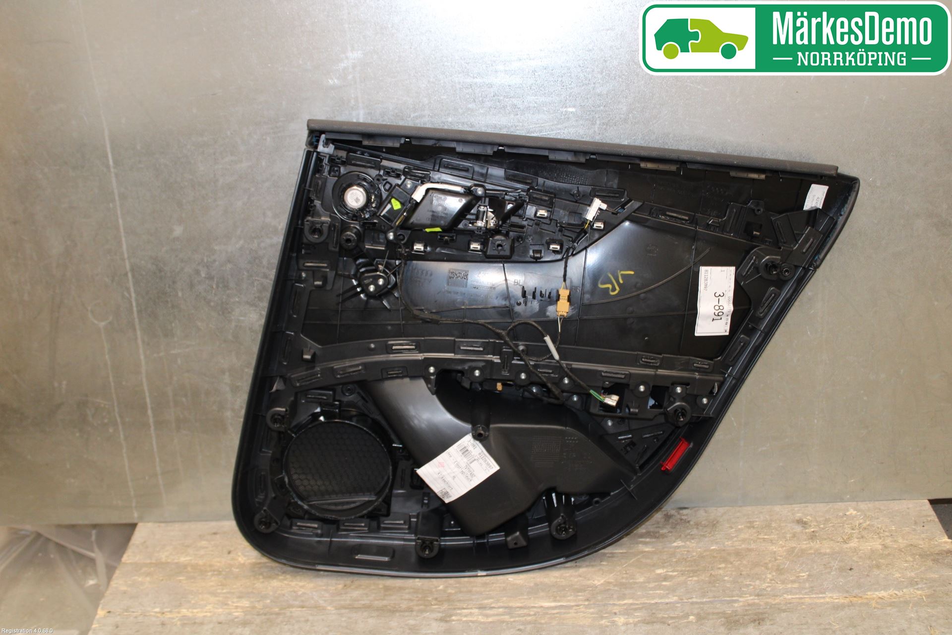 Audi A4/S4 B9 20- Dörrklädsel Vä