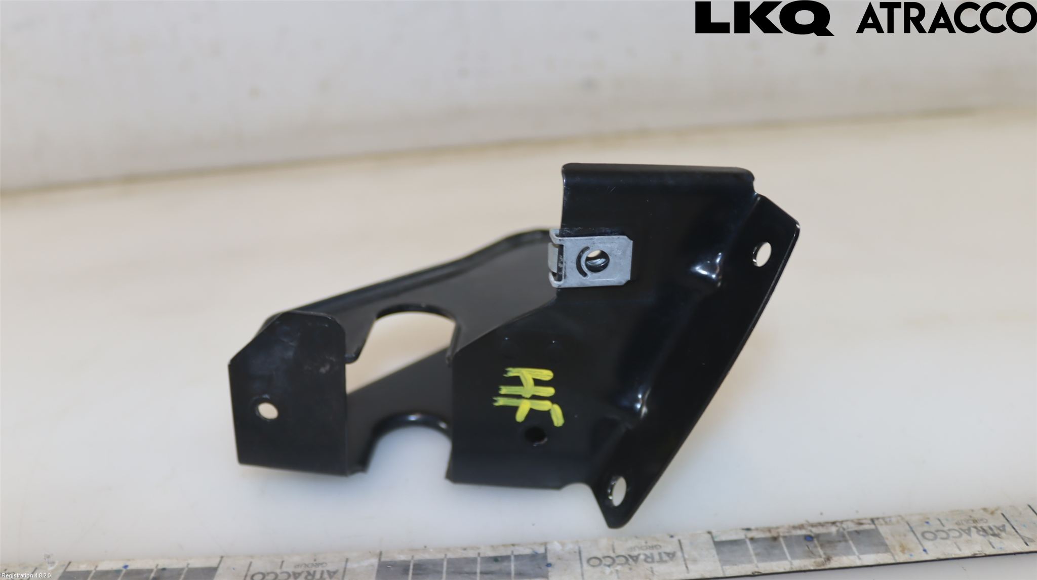 BMW 3 E90/91 SED/TOU 05-12 Kylarfäste-Ram-Balk