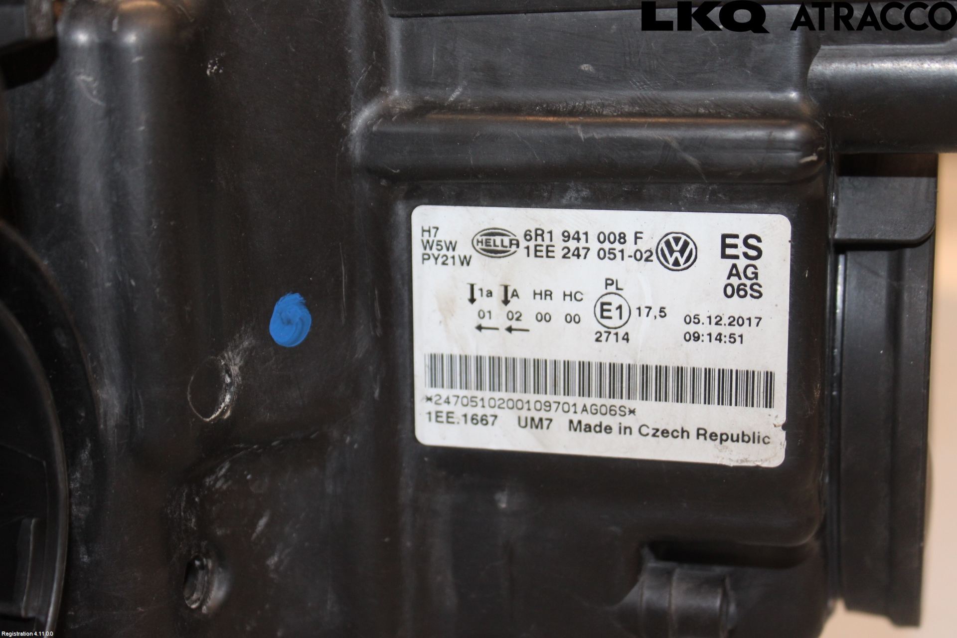Volkswagen VW POLO 10-17 Strålkastare Höger