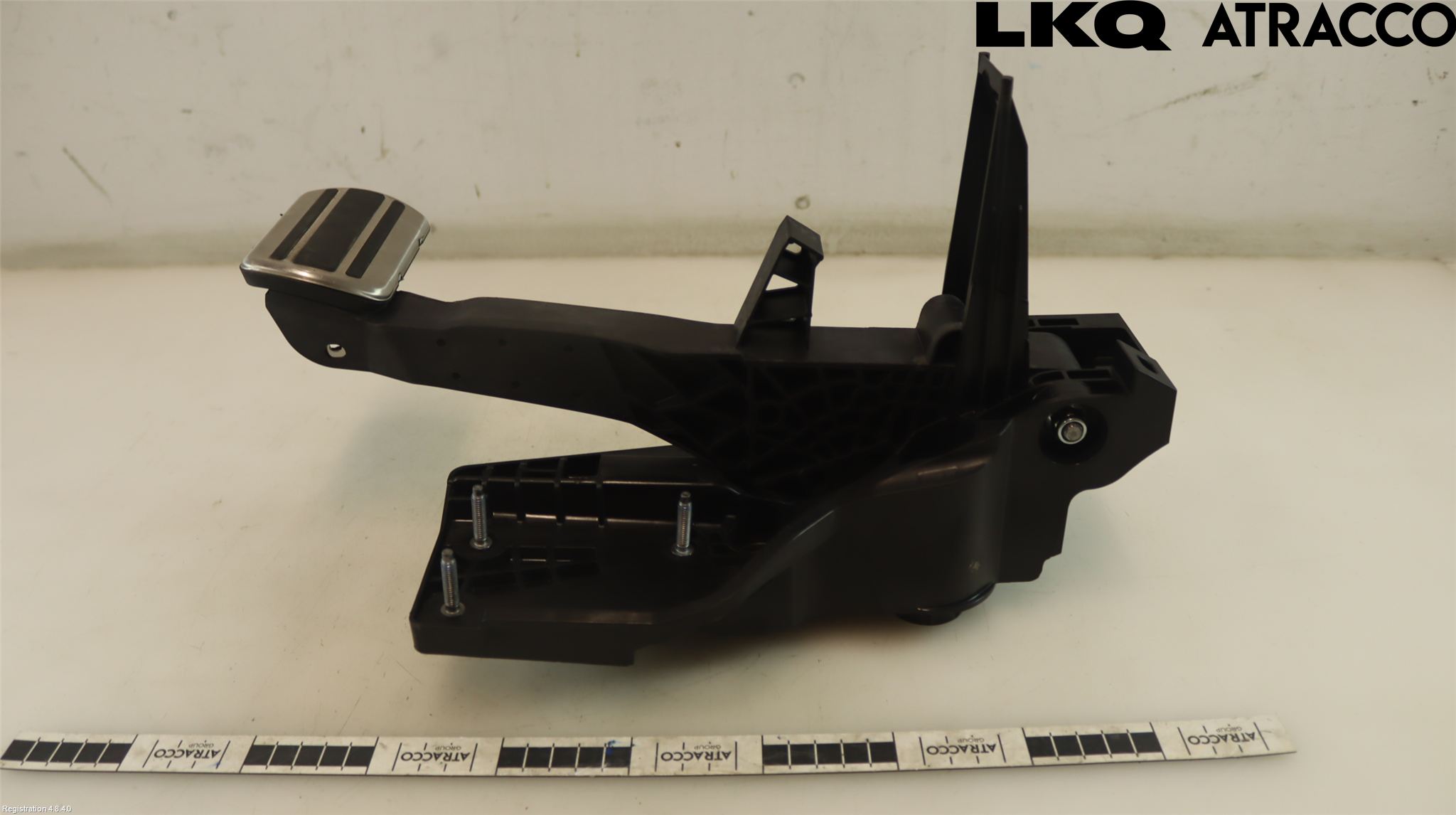 Opel ASTRA L 22- Bromspedal