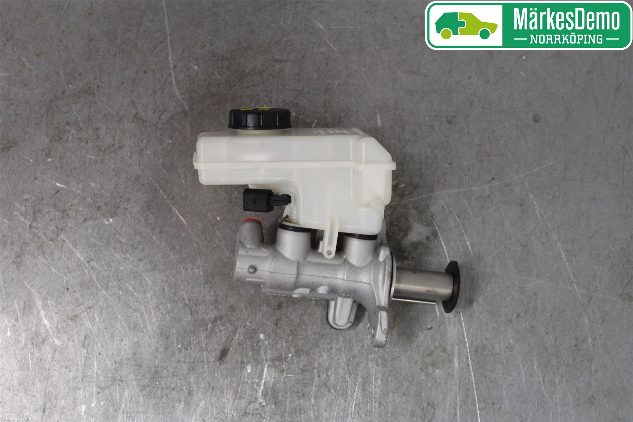 Volkswagen VW PASSAT 15-19 Broms Huvudcylinder