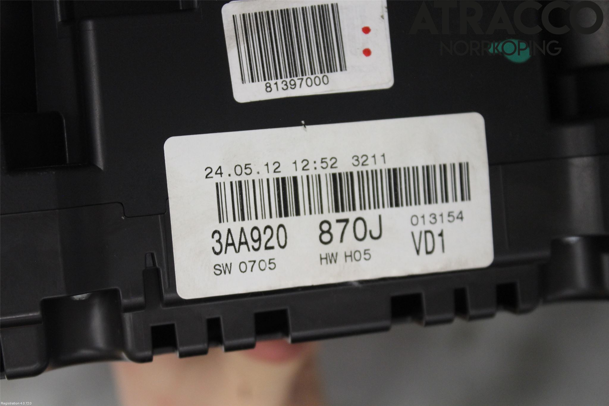 Volkswagen VW PASSAT 11-14 Instrument Komb