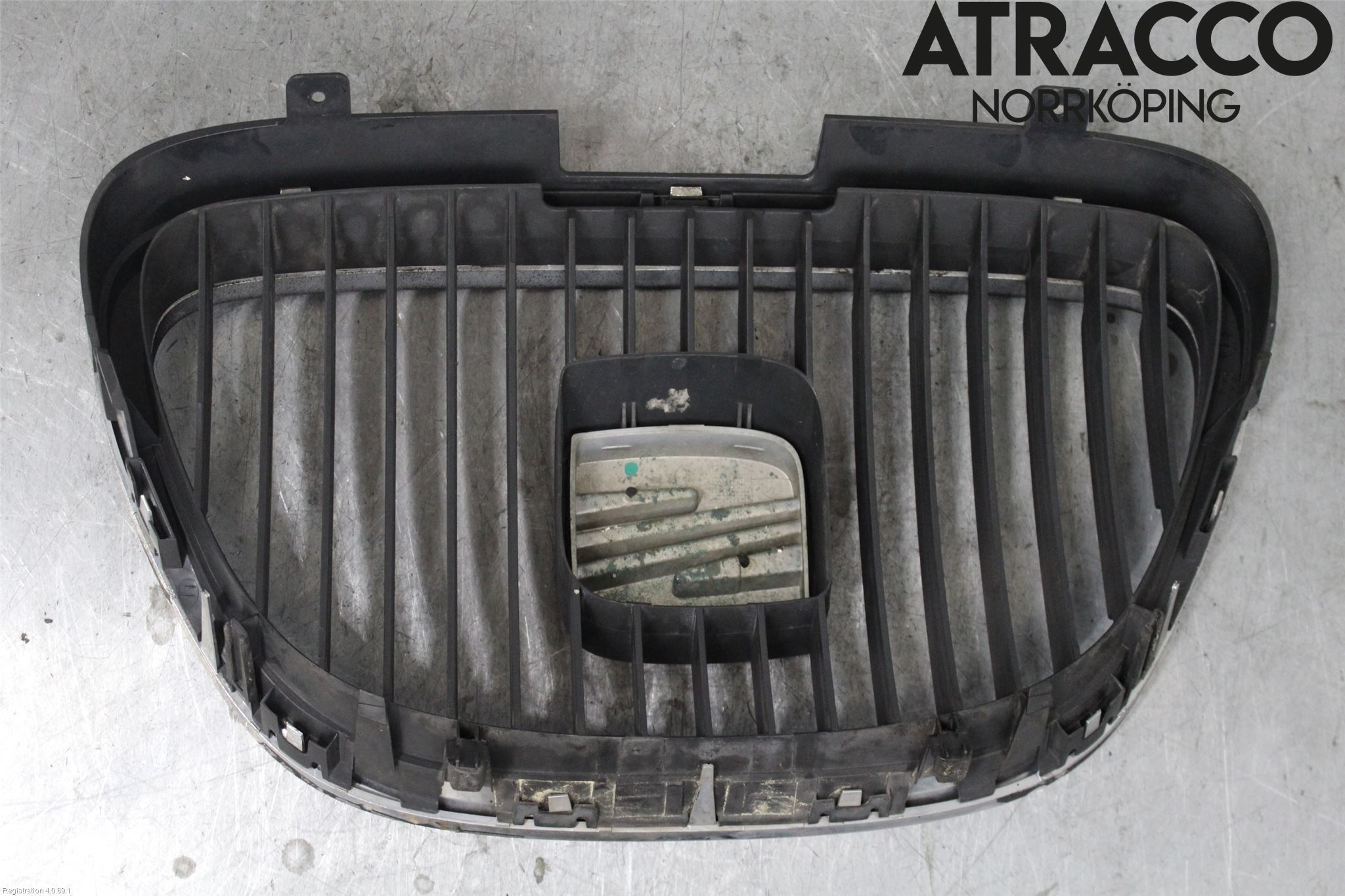 Seat LEON 06-12 Grill Komp