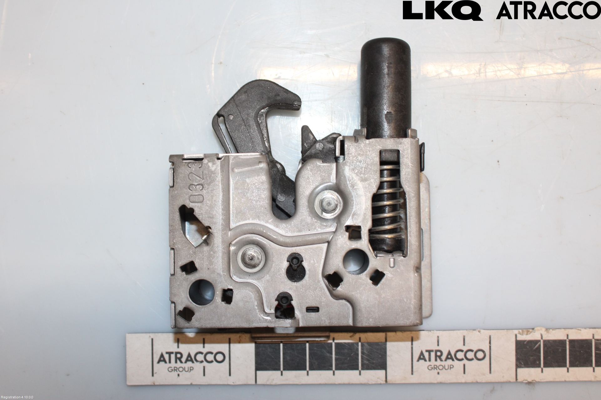 Skoda KAMIQ 20- Huvlås