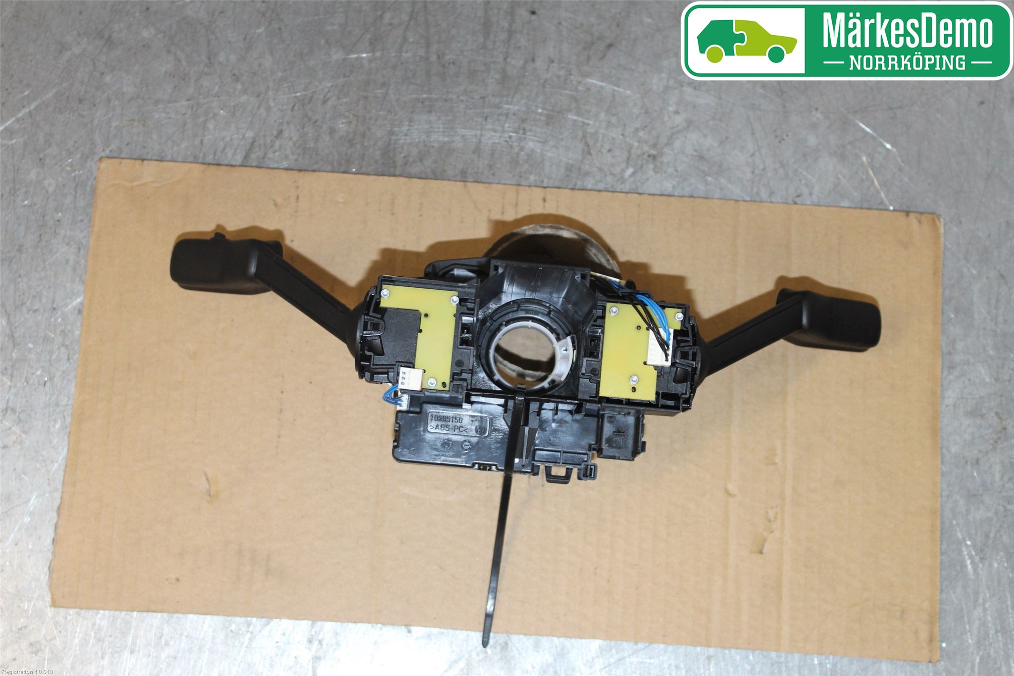 Volkswagen VW GOLF / E-GOLF VII 13-20 Spakcentral