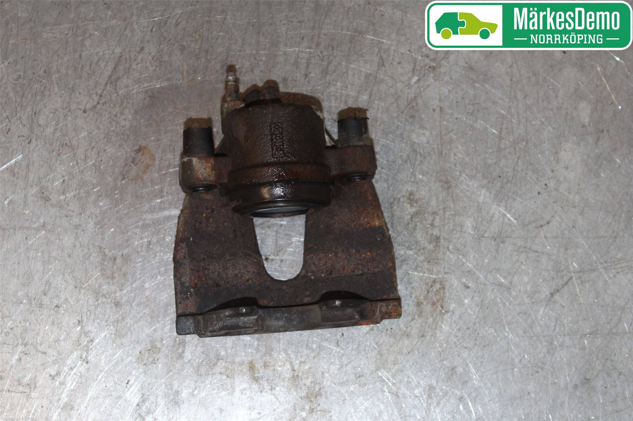 Volvo V40 12-19 Bromsok Fram Vänster