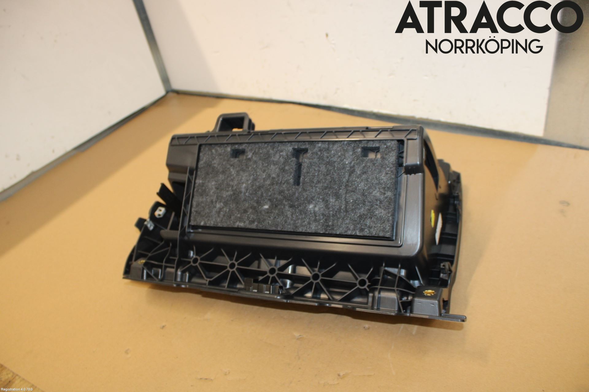 Skoda OCTAVIA (NX) 20- Handskfack