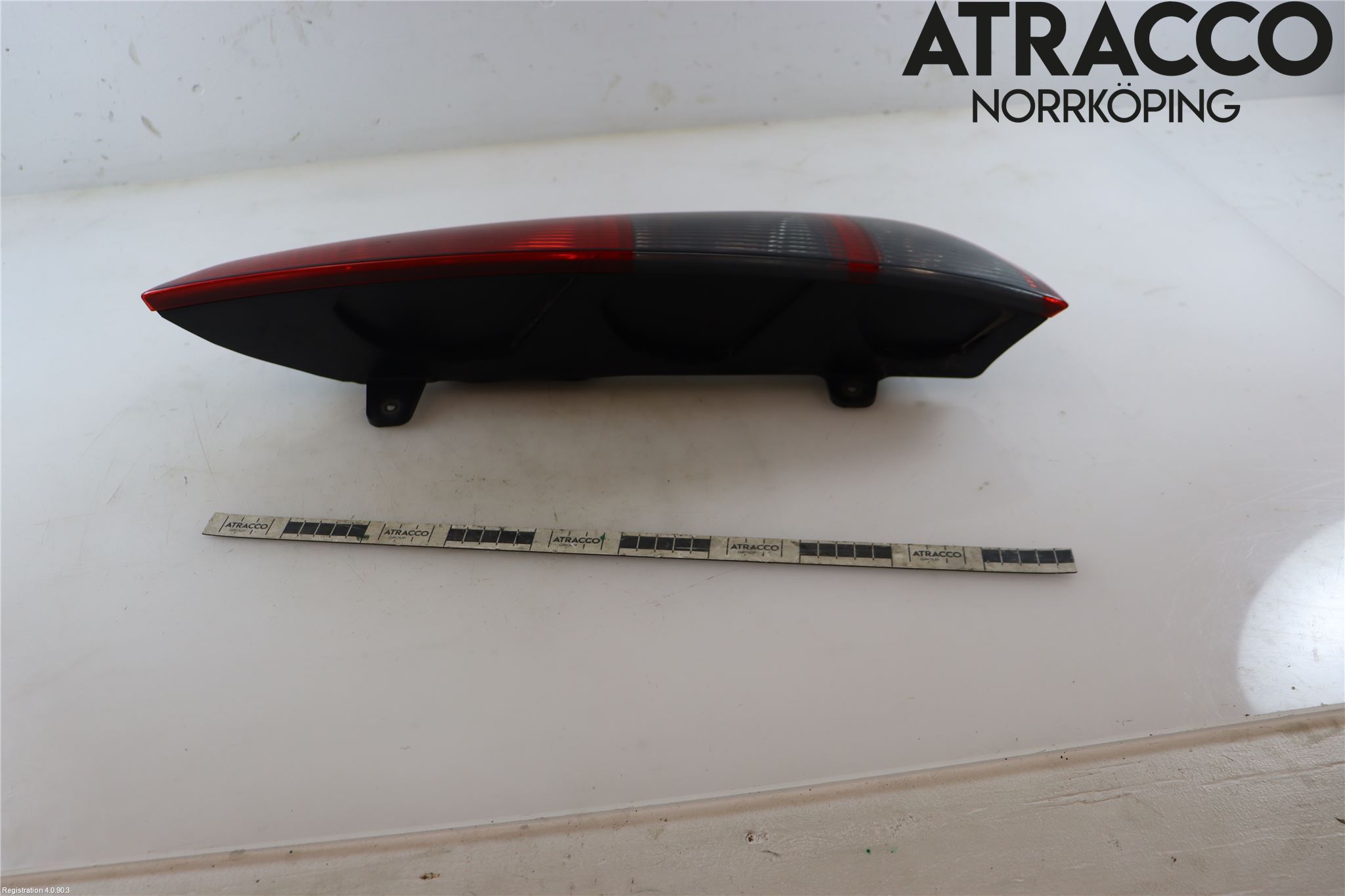 Ford FOCUS     04-07 Bakljus Höger