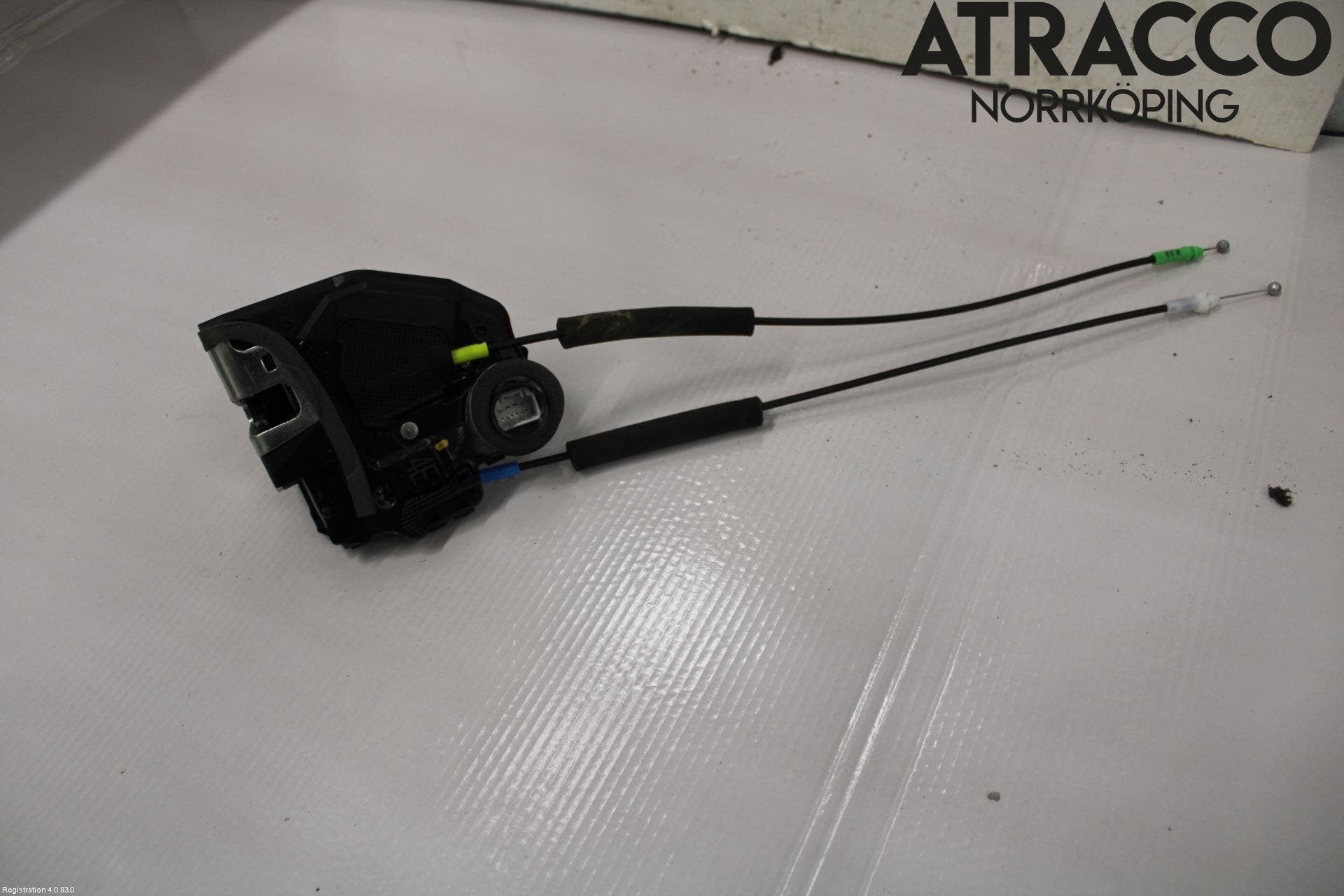 Toyota COROLLA 19- Låskista-Dörrlås