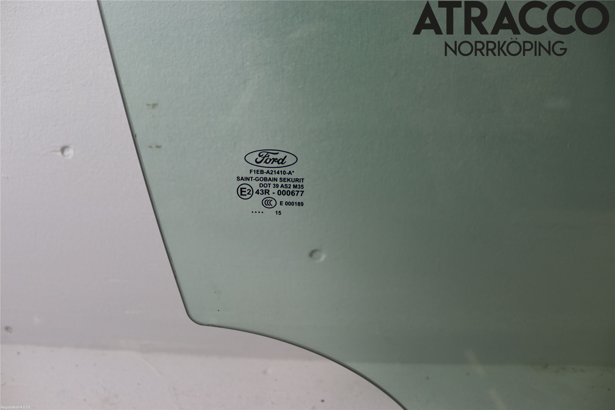 Ford FOCUS 15-18 Dörruta Fram Höger