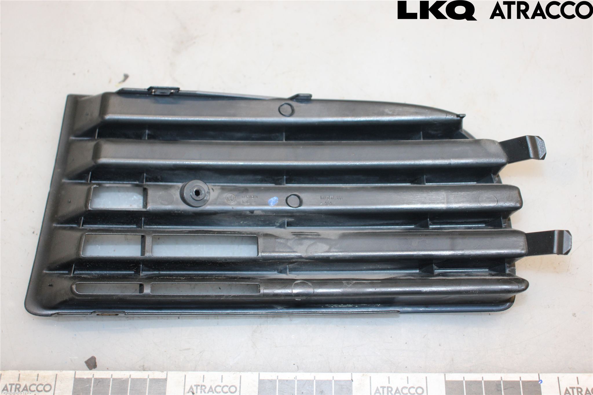 Volkswagen VW GOLF V 04-09 Grilldel Höger